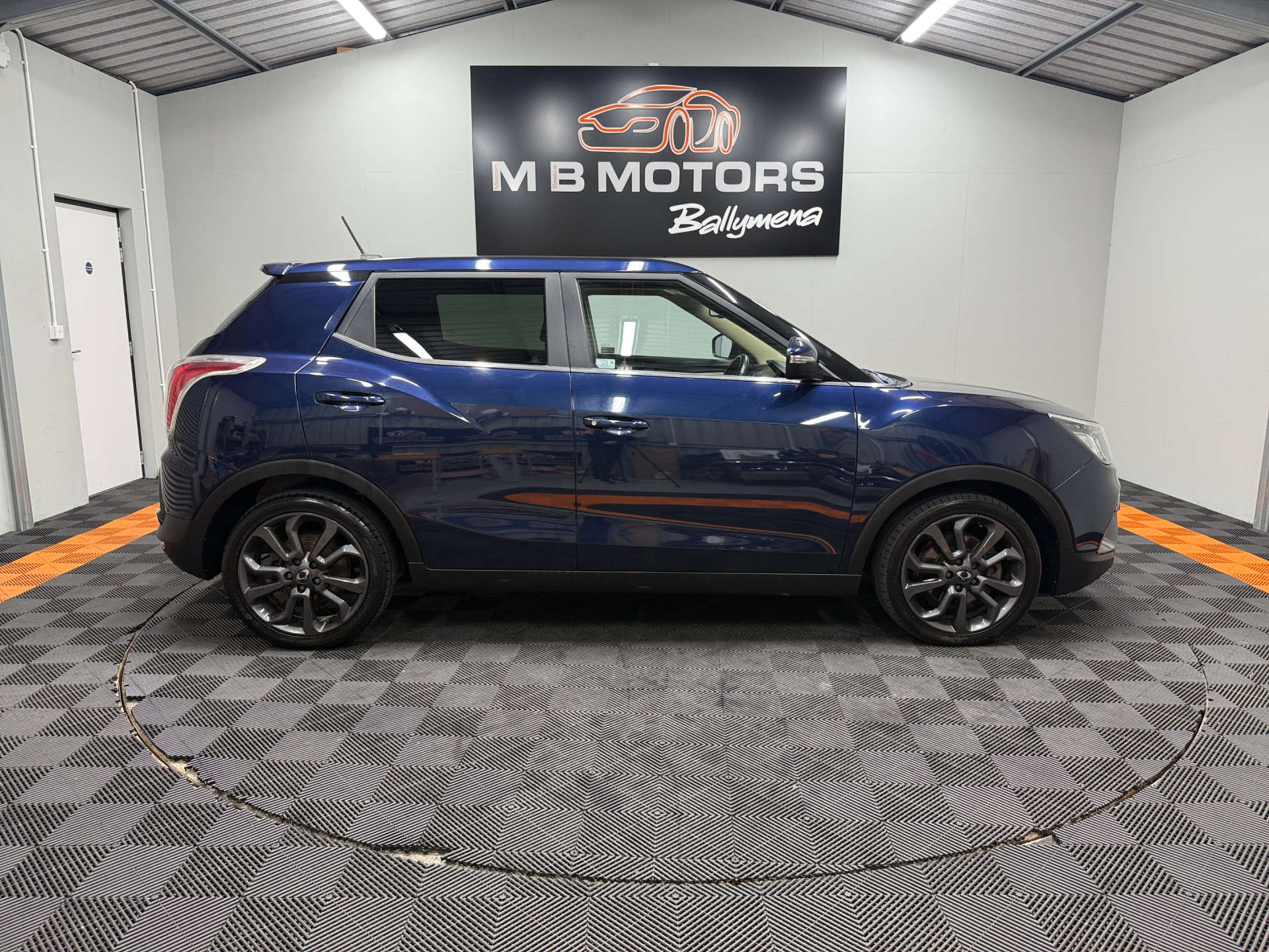 2015 SSANGYONG TIVOLI 1.6 Tivoli ELX TD 5dr - vehicle photo 10 for sale on PureCar