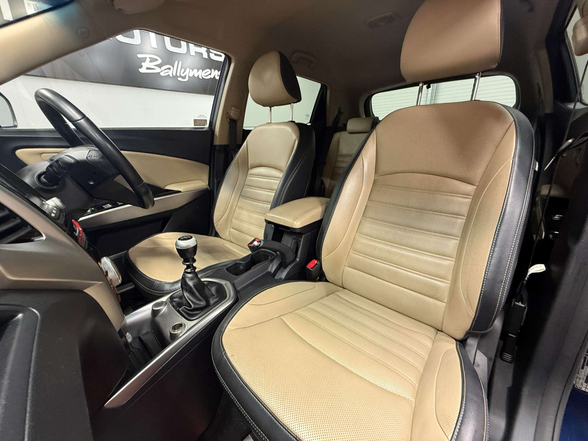 2015 SSANGYONG TIVOLI 1.6 Tivoli ELX TD 5dr - vehicle photo 26 for sale on PureCar