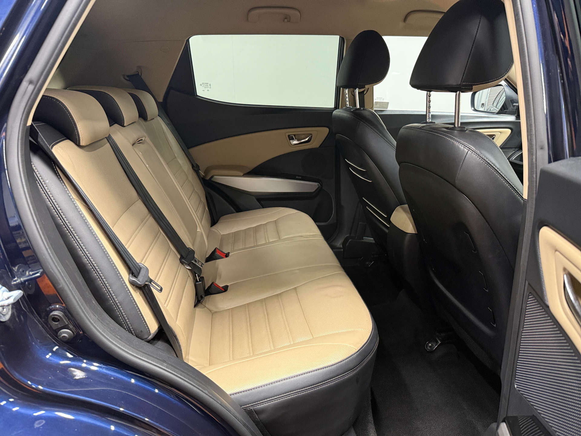 2015 SSANGYONG TIVOLI 1.6 Tivoli ELX TD 5dr - vehicle photo 29 for sale on PureCar