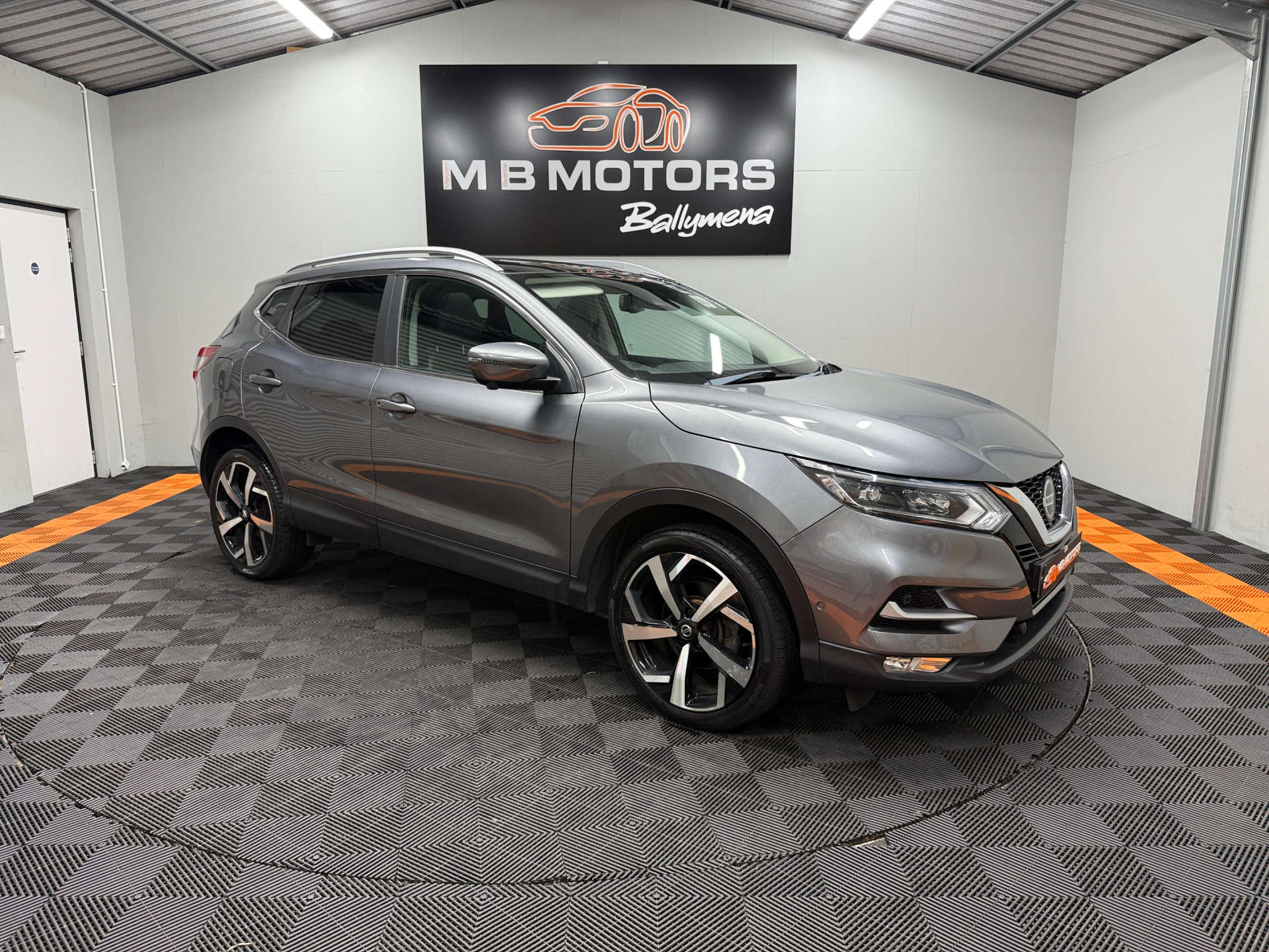 NISSAN QASHQAI 2019