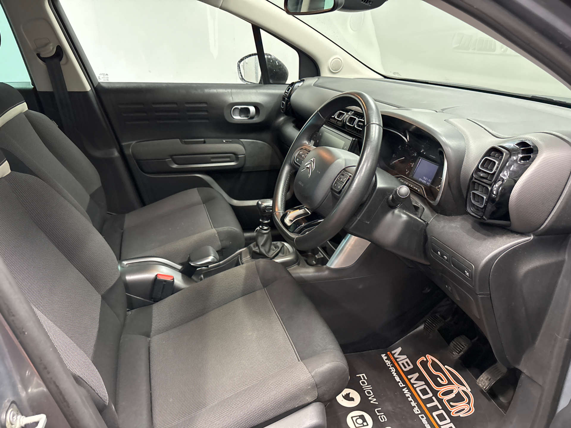 2019 CITROEN C3 AIRCROSS 1.2 C3 Aircross Flair PureTech S/S 5dr - vehicle photo 2 for sale on PureCar
