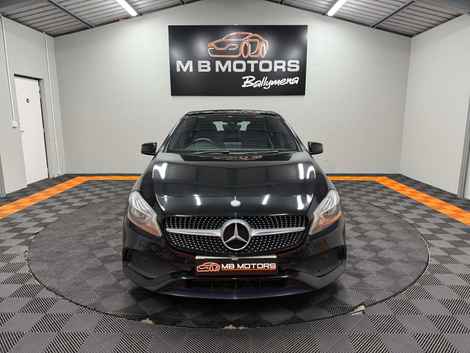 2017 MERCEDES A-CLASS 1.5 A 180 D AMG Line 5dr - vehicle photo 2 for sale on PureCar