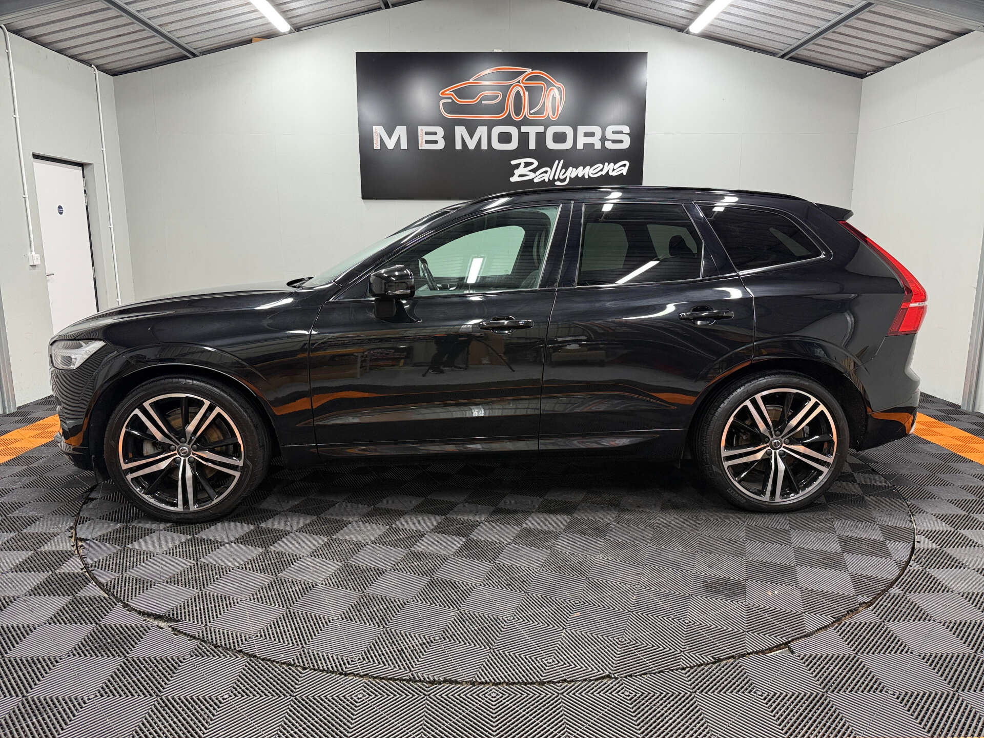 2019 VOLVO XC60 2.0 XC60 R-Design Pro B5 AWD Auto 4WD 5dr - vehicle photo 5 for sale on PureCar