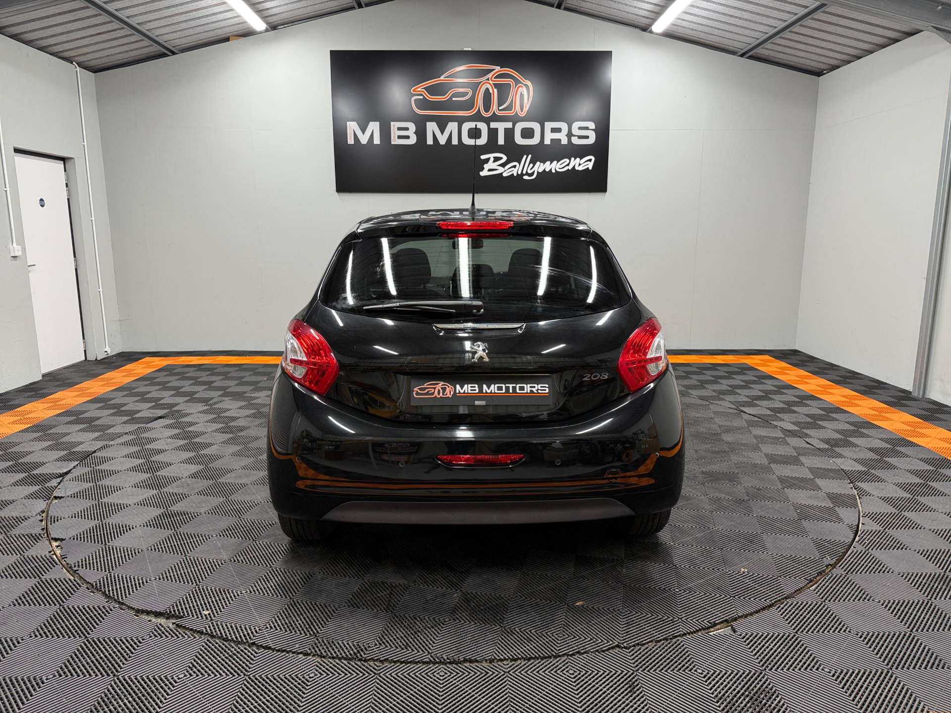 2015 PEUGEOT 1.2 208 Style 5dr - vehicle photo 8 for sale on PureCar