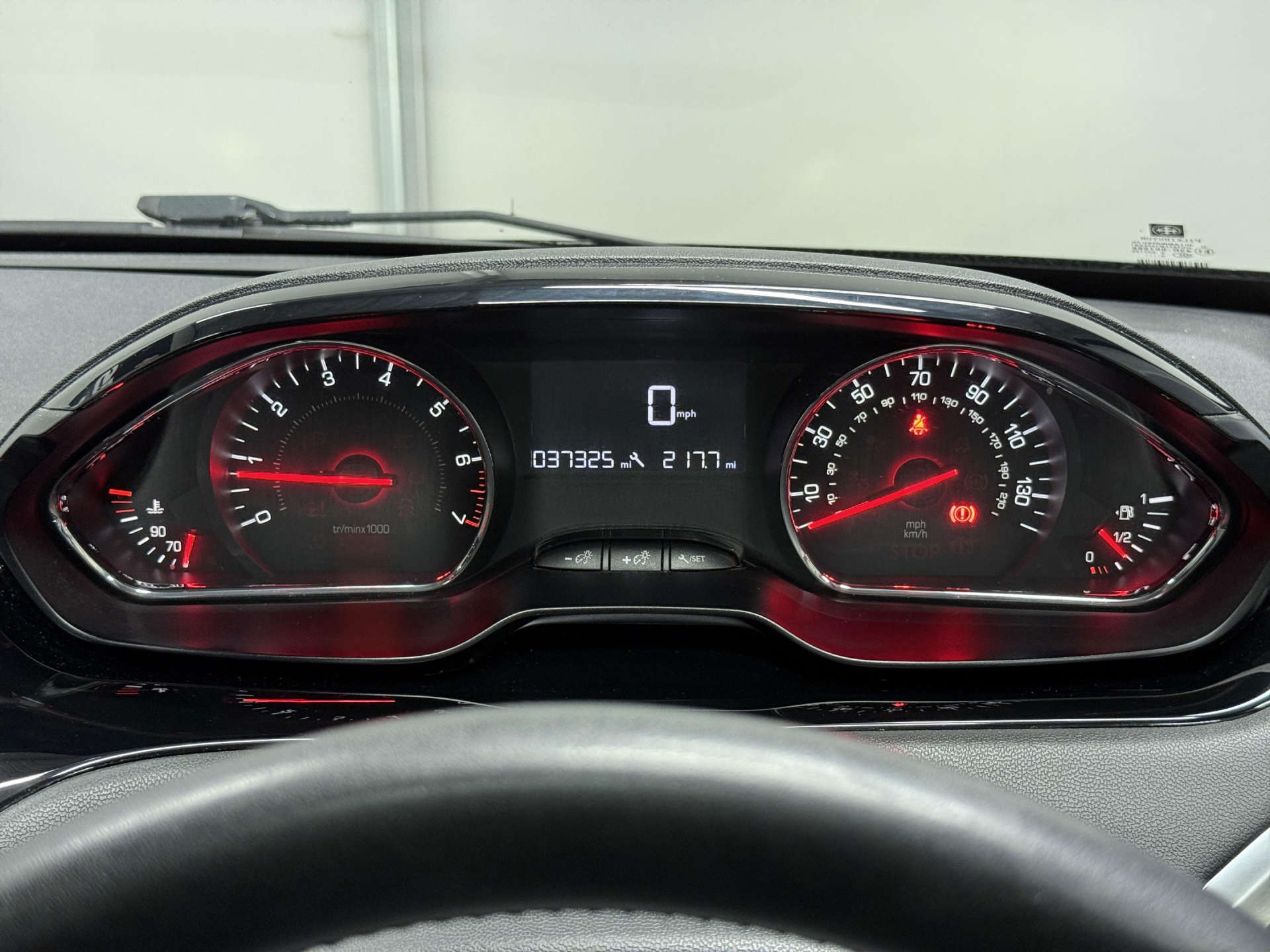 2015 PEUGEOT 1.2 208 Style 5dr - vehicle photo 20 for sale on PureCar