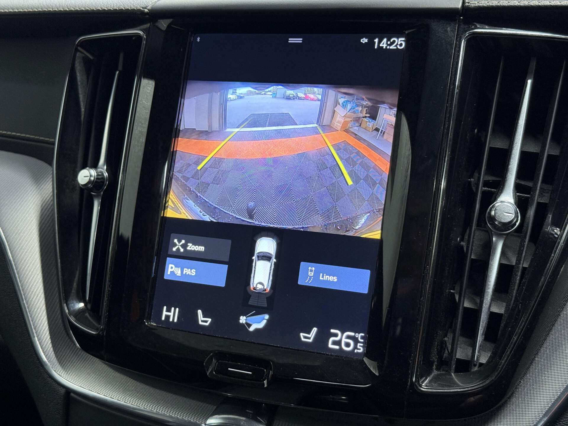 2019 VOLVO XC60 2.0 XC60 R-Design Pro B5 AWD Auto 4WD 5dr - vehicle photo 23 for sale on PureCar