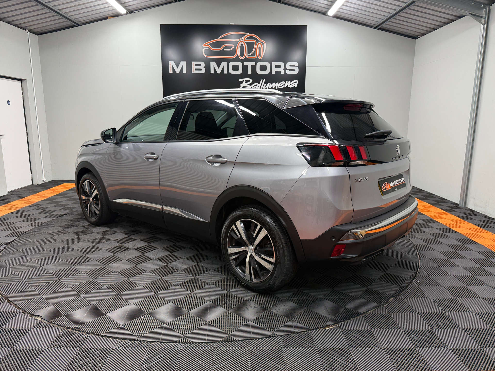 2018 PEUGEOT 1.2 3008 Allure S/S 5dr - vehicle photo 6 for sale on PureCar