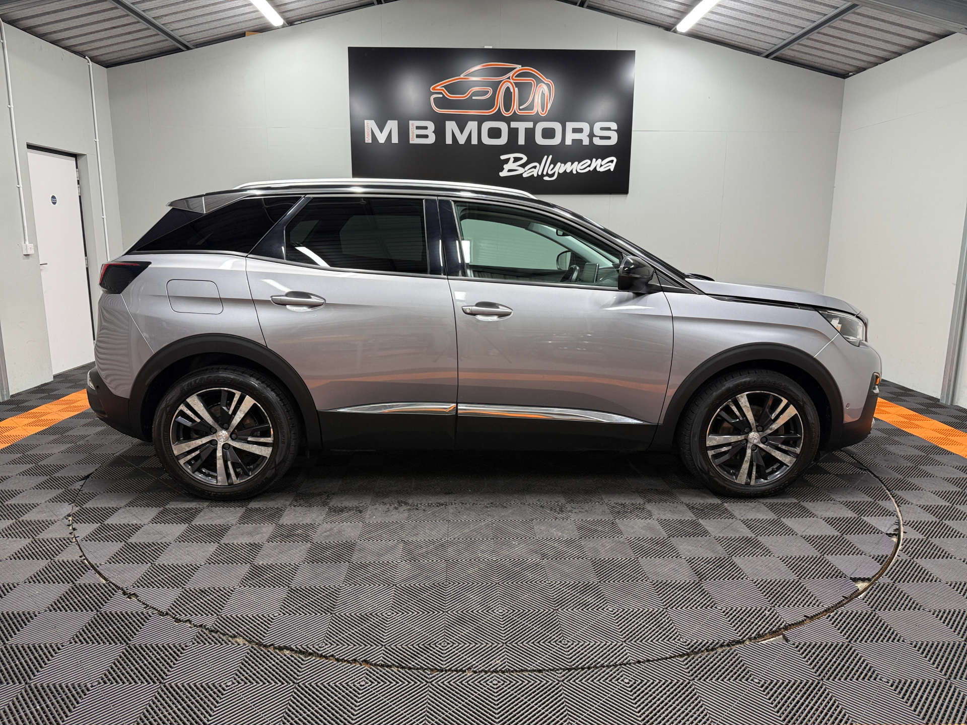 2018 PEUGEOT 1.2 3008 Allure S/S 5dr - vehicle photo 11 for sale on PureCar