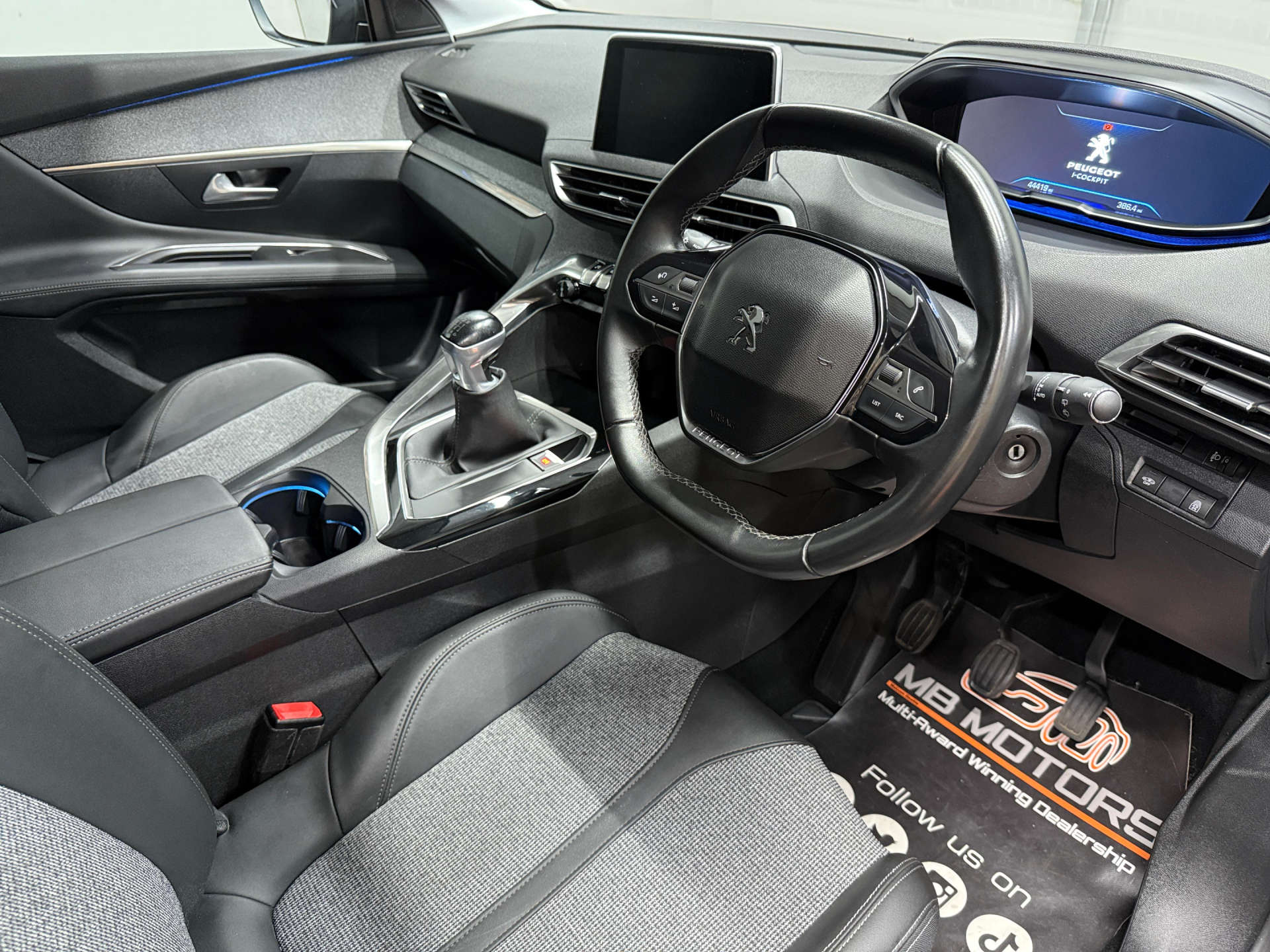2018 PEUGEOT 1.2 3008 Allure S/S 5dr - vehicle photo 15 for sale on PureCar