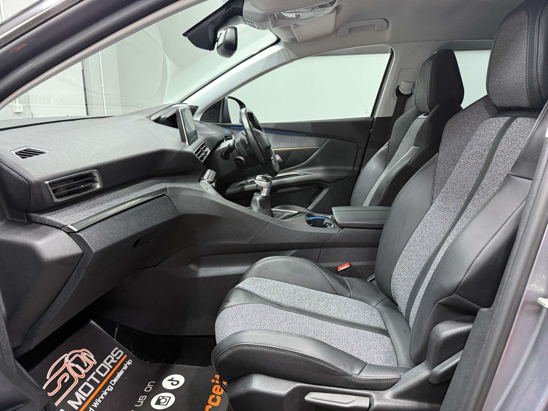 2018 PEUGEOT 1.2 3008 Allure S/S 5dr - vehicle photo 24 for sale on PureCar