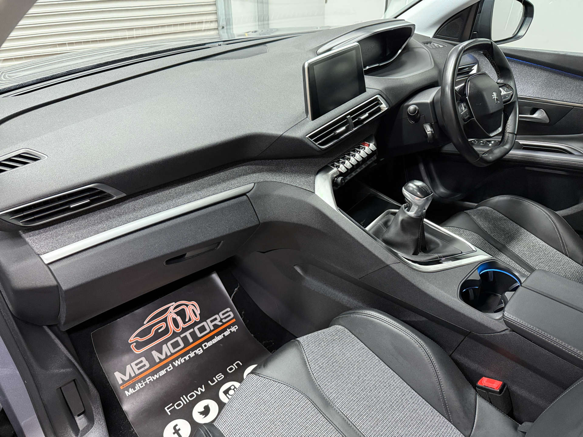 2018 PEUGEOT 1.2 3008 Allure S/S 5dr - vehicle photo 26 for sale on PureCar