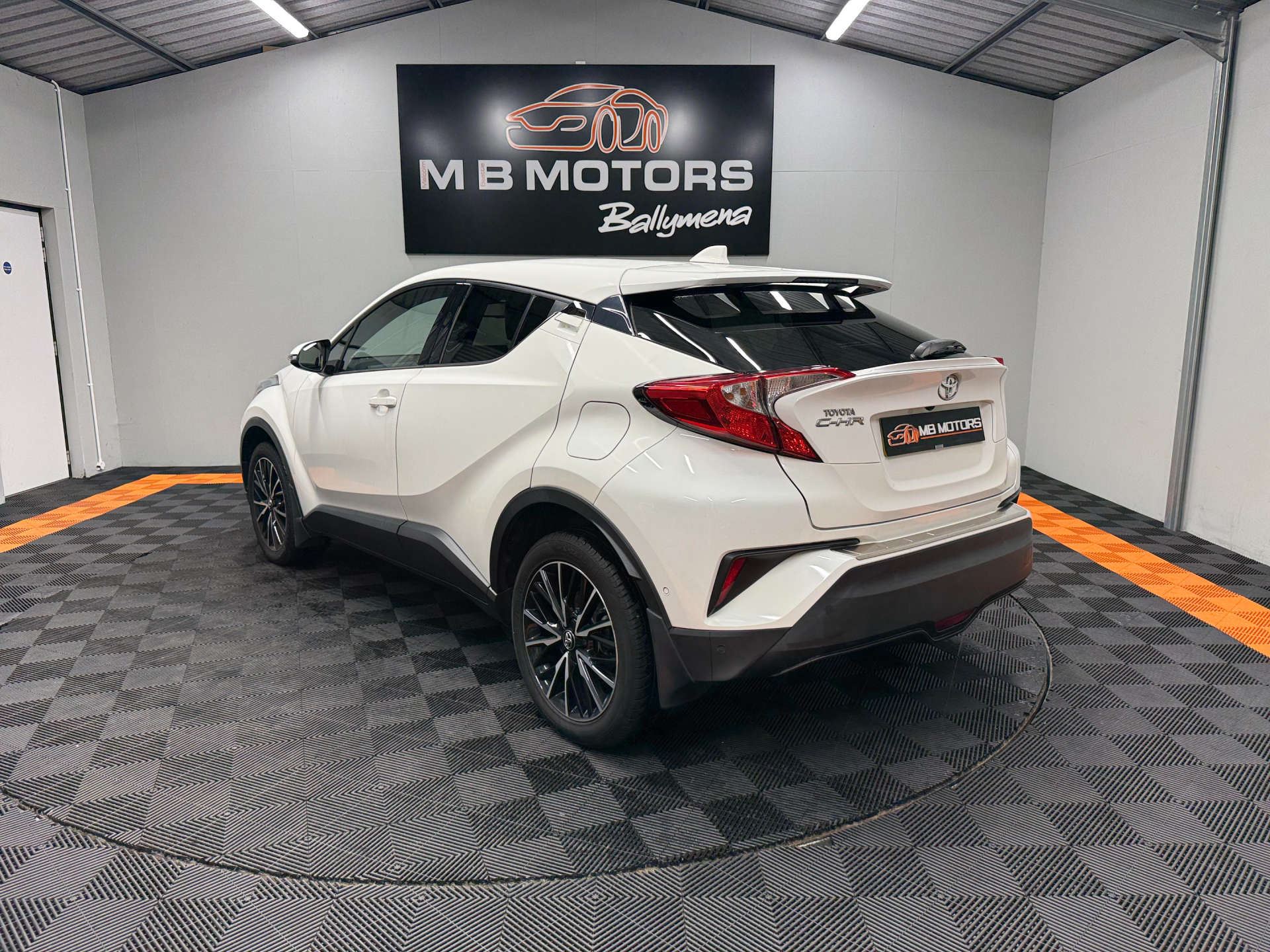 2017 TOYOTA C-HR 1.2 C-HR Excel 5dr - vehicle photo 6 for sale on PureCar