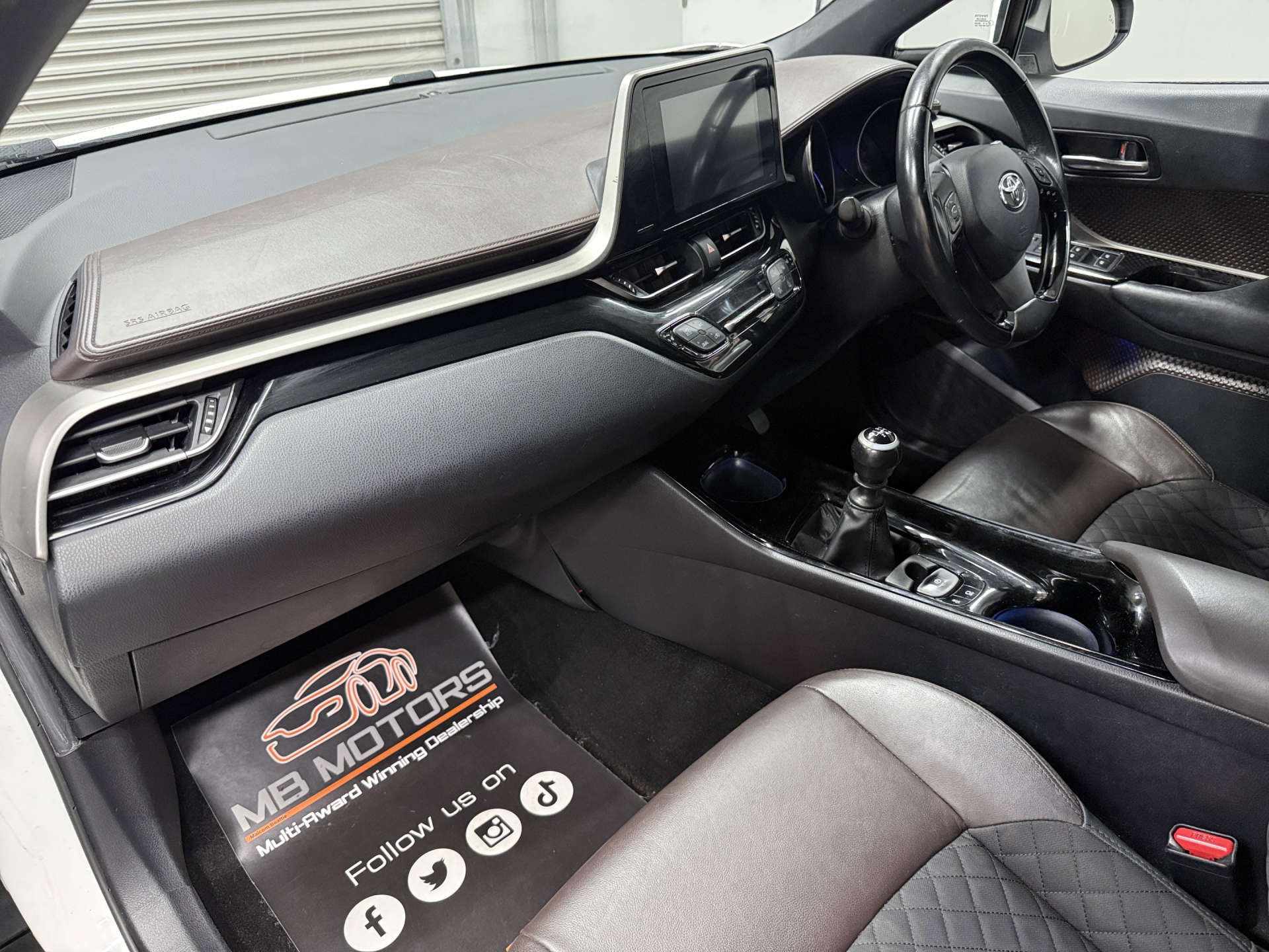 2017 TOYOTA C-HR 1.2 C-HR Excel 5dr - vehicle photo 27 for sale on PureCar