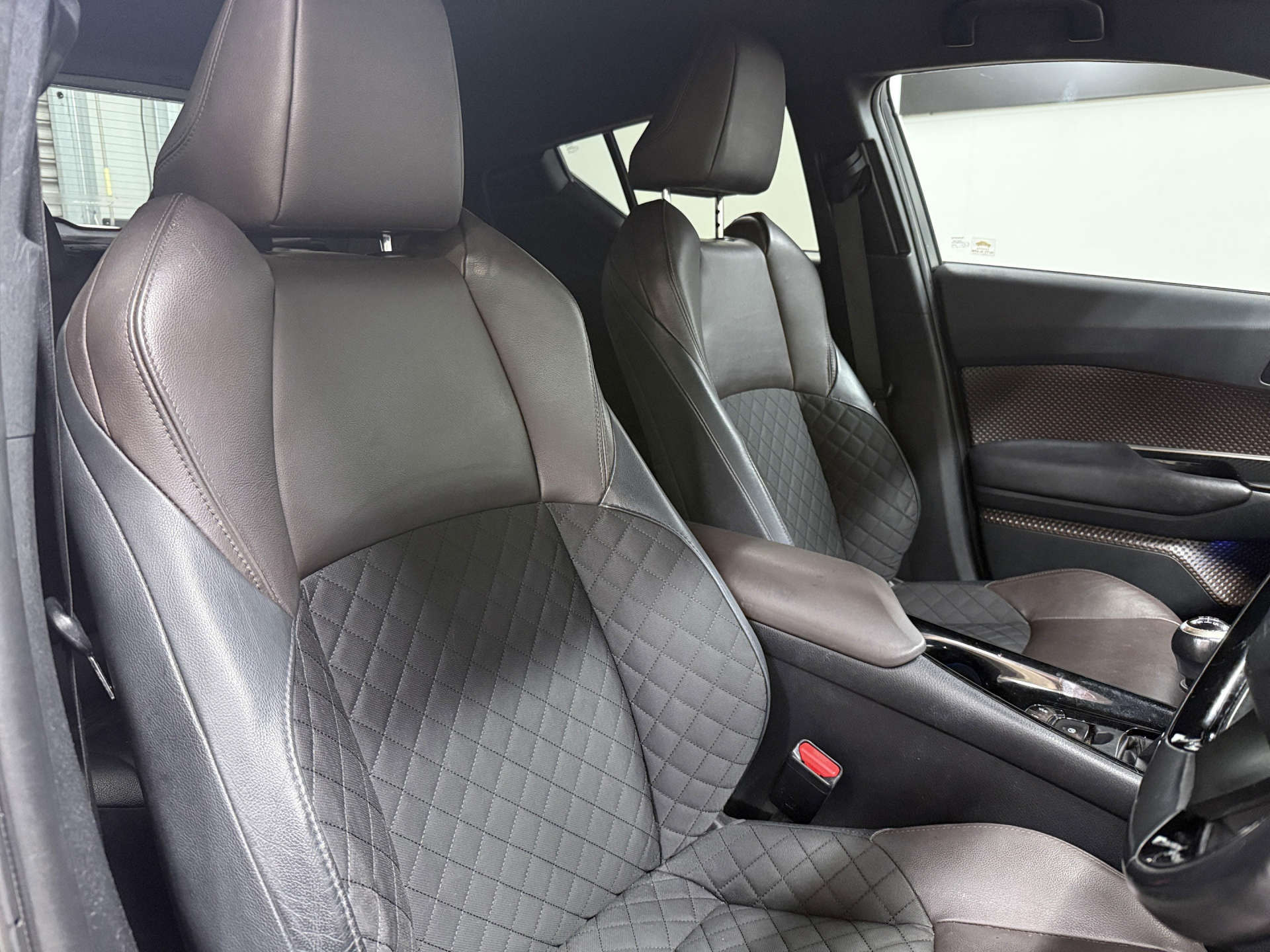 2017 TOYOTA C-HR 1.2 C-HR Excel 5dr - vehicle photo 30 for sale on PureCar