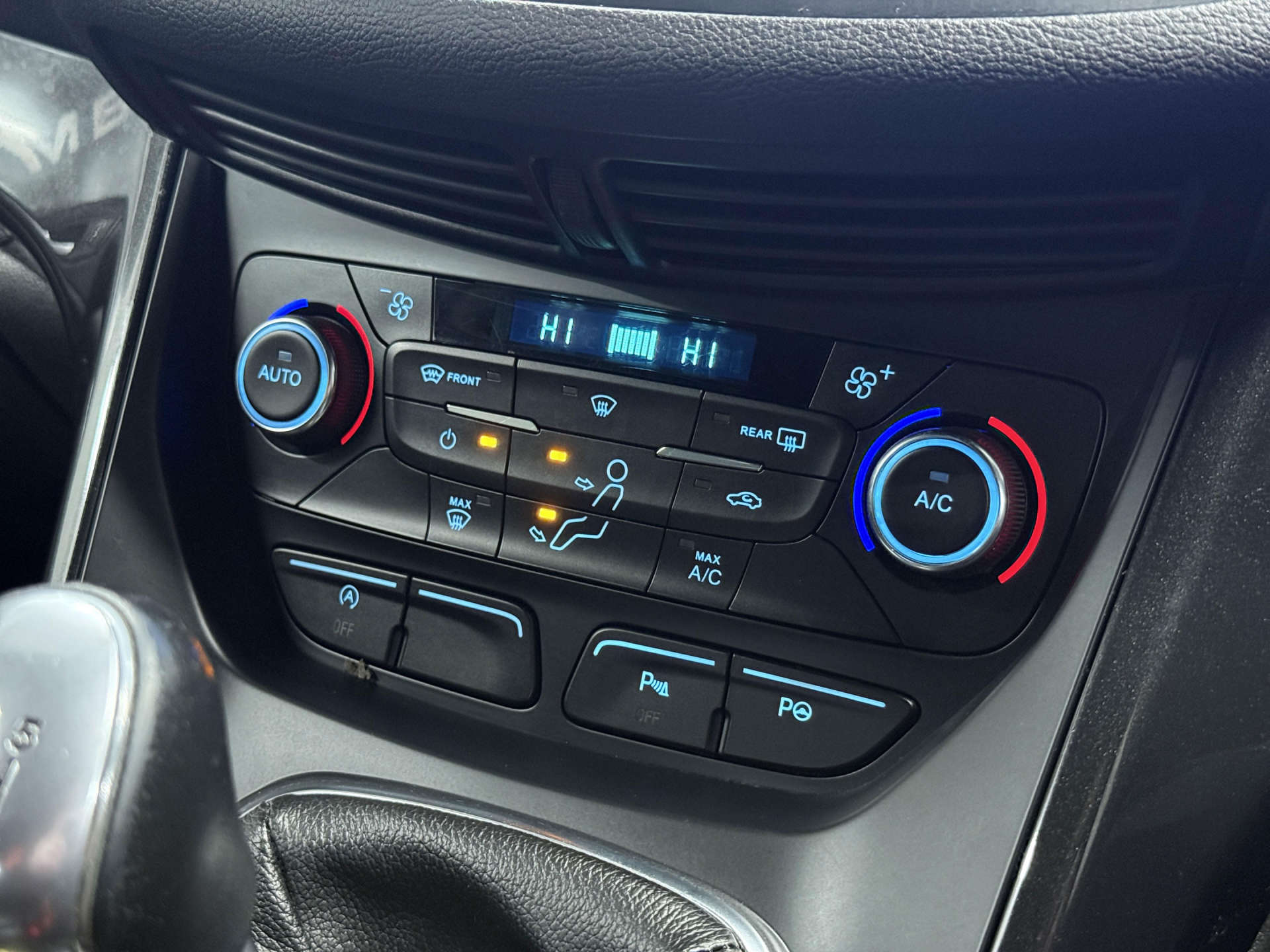 2019 FORD KUGA 1.5 Kuga ST-Line TDCi 5dr - vehicle photo 23 for sale on PureCar