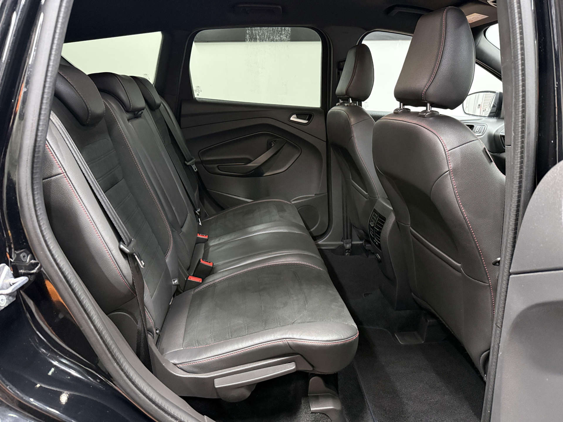 2019 FORD KUGA 1.5 Kuga ST-Line TDCi 5dr - vehicle photo 33 for sale on PureCar