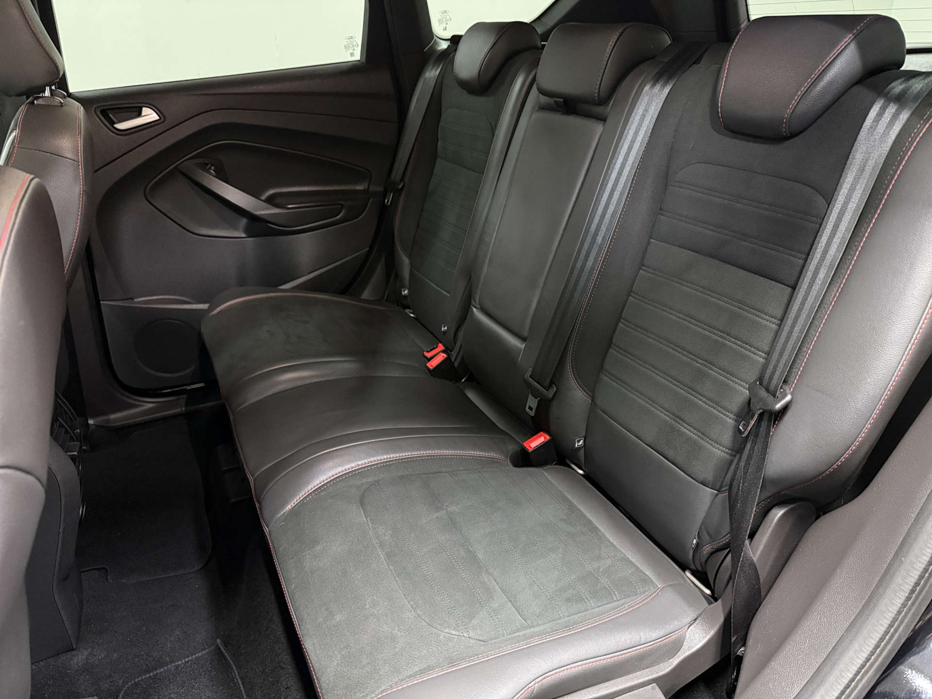2019 FORD KUGA 1.5 Kuga ST-Line TDCi 5dr - vehicle photo 39 for sale on PureCar