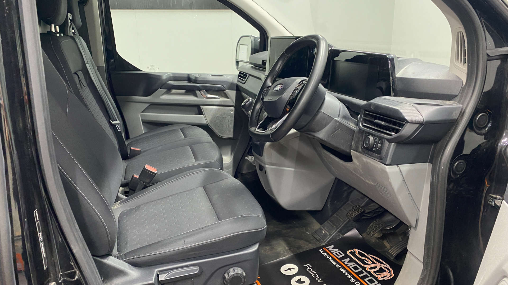 2023 FORD TRANSIT CUSTOM 2.0 Transit Custom 280 Limited EcoBlue - vehicle photo 2 for sale on PureCar