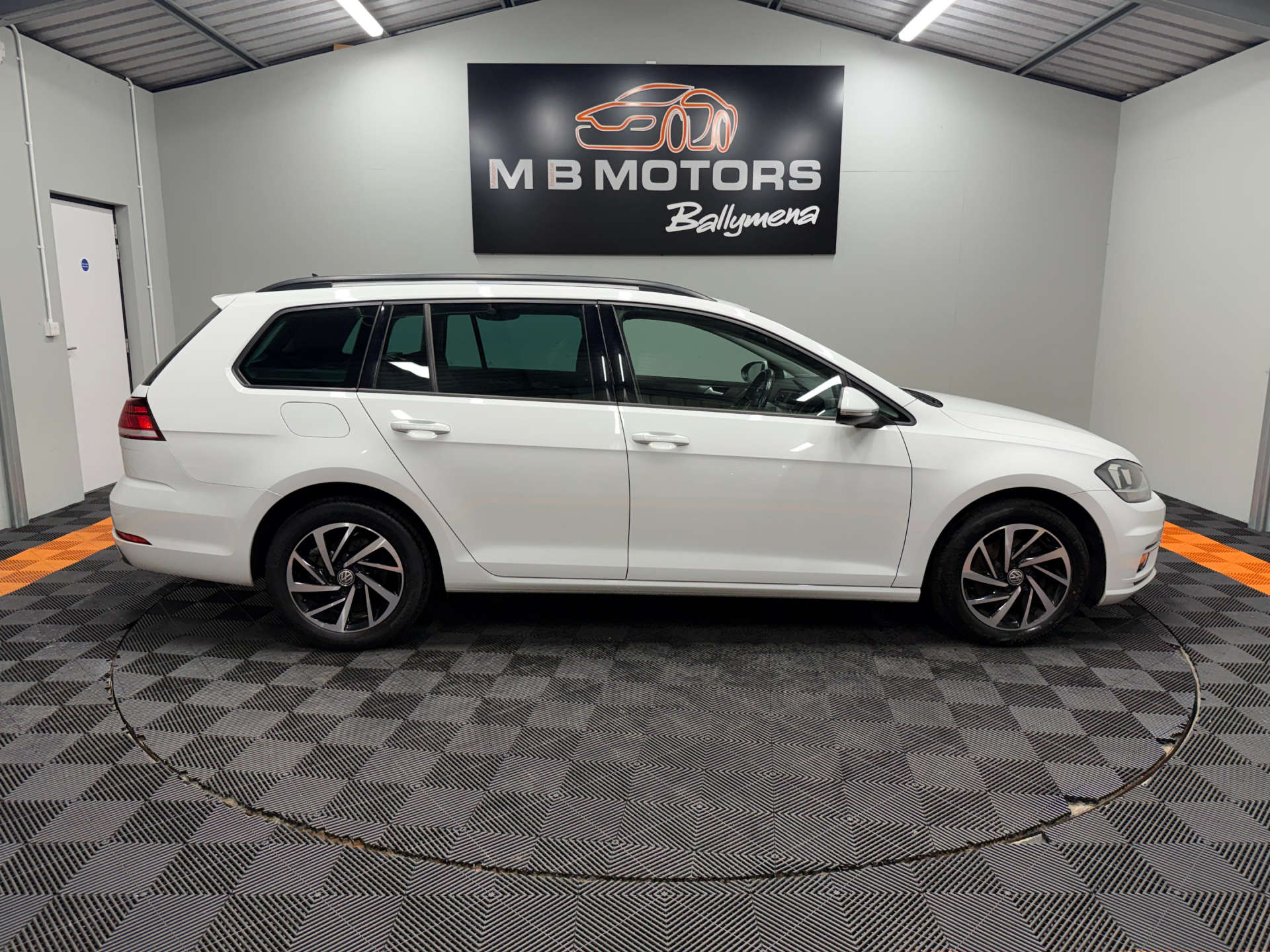 2019 VOLKSWAGEN GOLF 1.6 Golf Match TDI 5dr - vehicle photo 11 for sale on PureCar