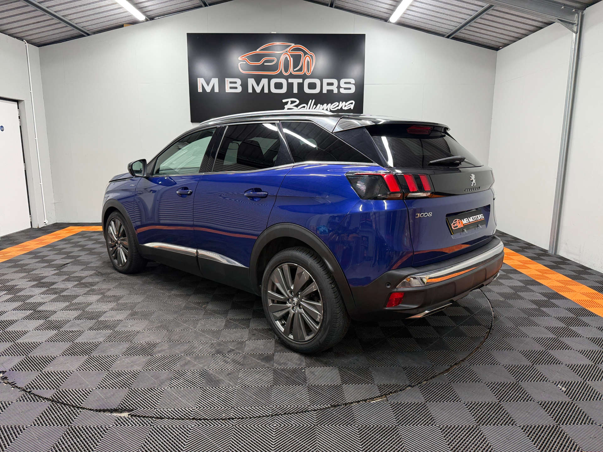 2019 PEUGEOT 1.5 3008 GT Line Premium Blue HDi S/S 5dr - vehicle photo 6 for sale on PureCar
