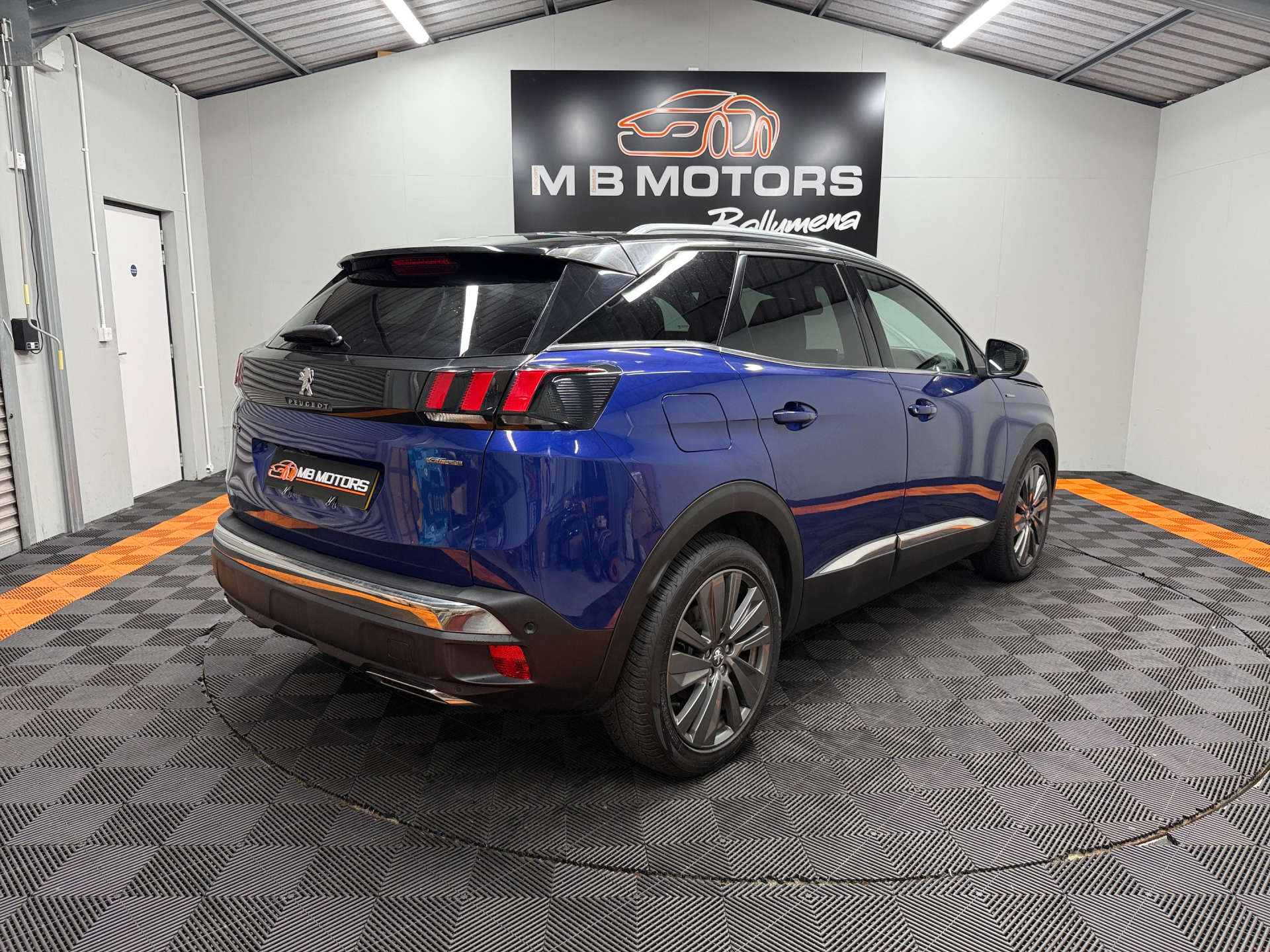 2019 PEUGEOT 1.5 3008 GT Line Premium Blue HDi S/S 5dr - vehicle photo 9 for sale on PureCar