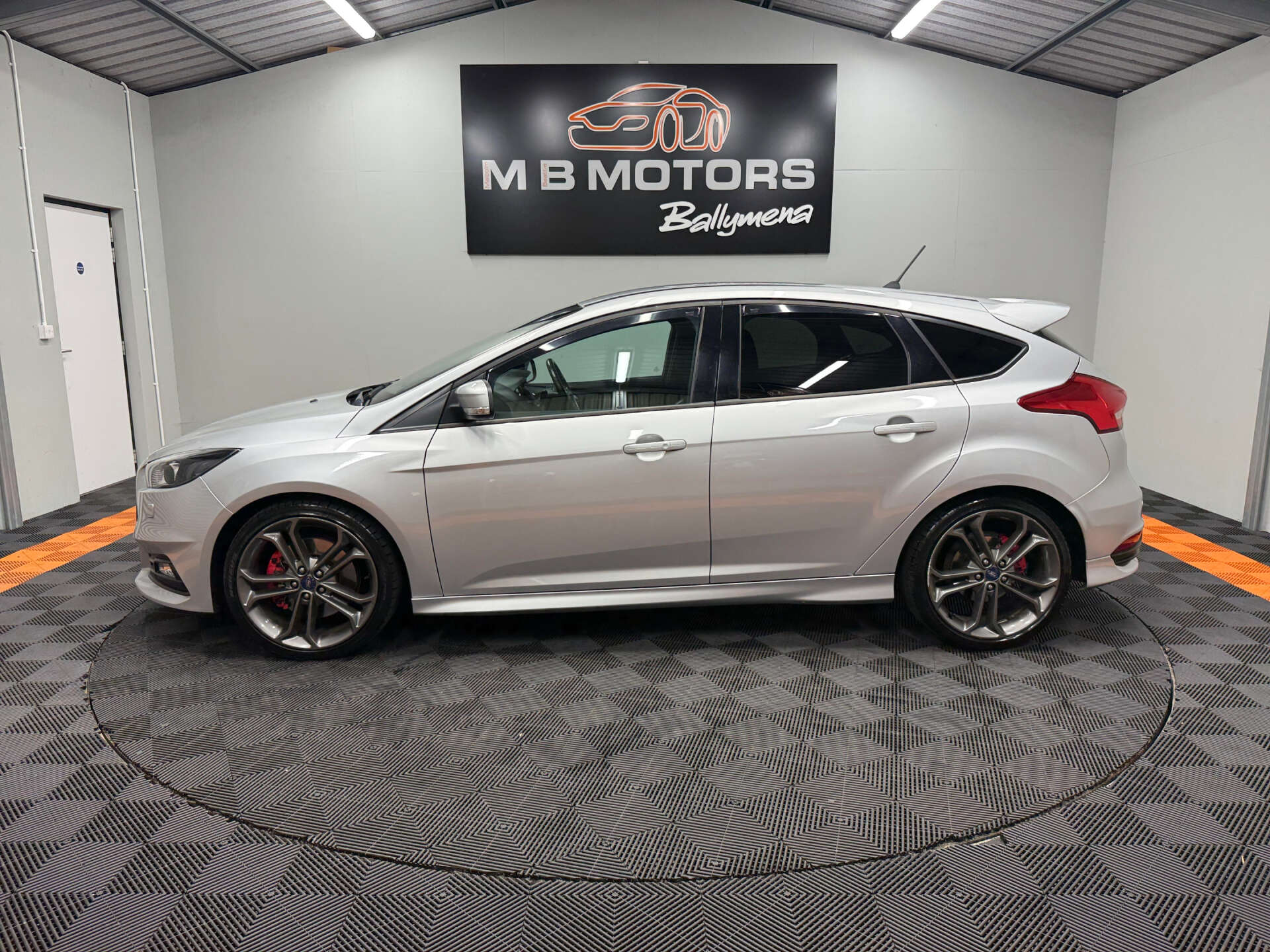 2018 FORD FOCUS 2.0 Focus ST-3 T 5dr - vehicle photo 4 for sale on PureCar