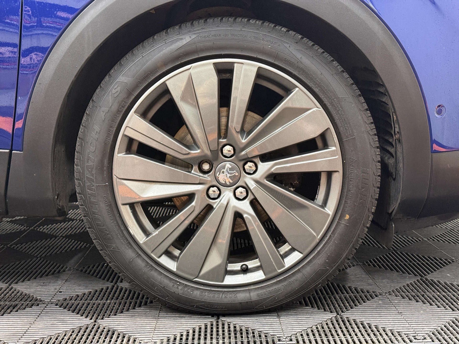2019 PEUGEOT 1.5 3008 GT Line Premium Blue HDi S/S 5dr - vehicle photo 12 for sale on PureCar