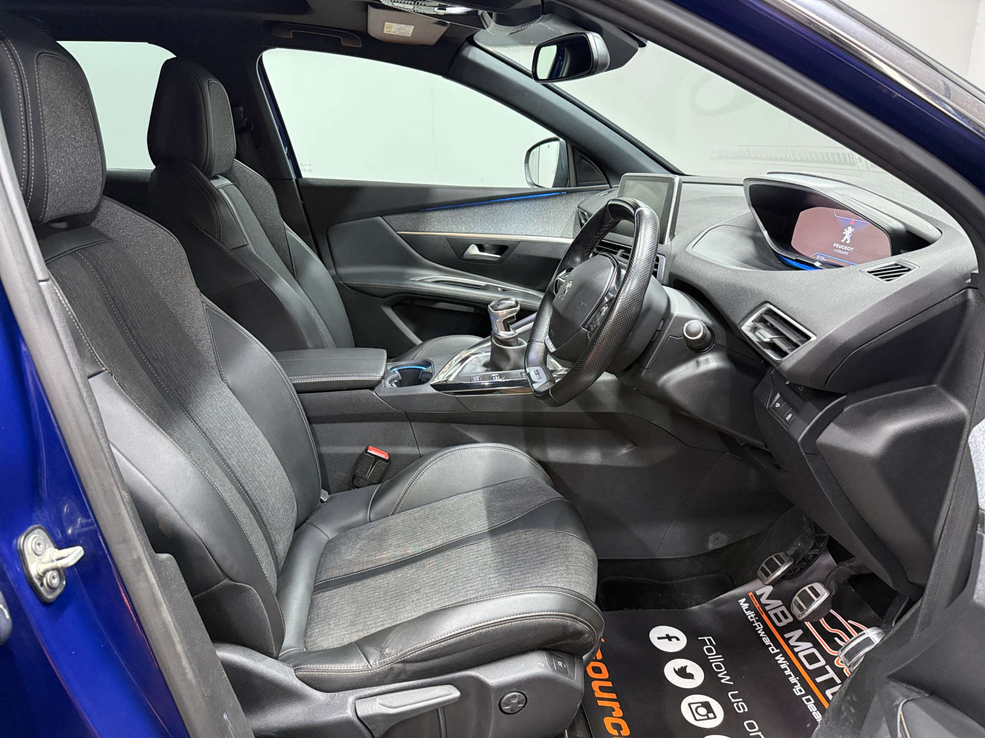 2019 PEUGEOT 1.5 3008 GT Line Premium Blue HDi S/S 5dr - vehicle photo 15 for sale on PureCar