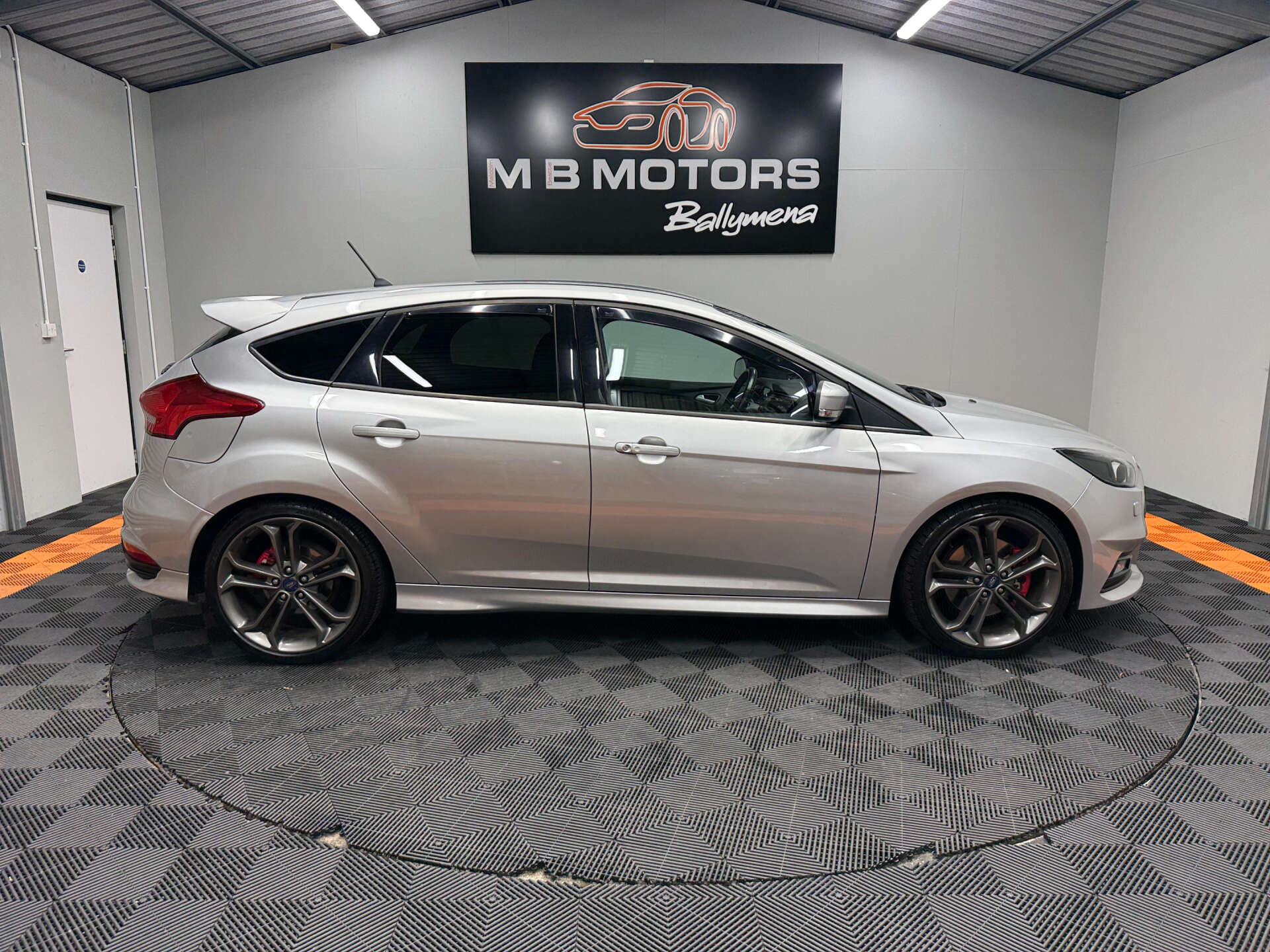 2018 FORD FOCUS 2.0 Focus ST-3 T 5dr - vehicle photo 8 for sale on PureCar