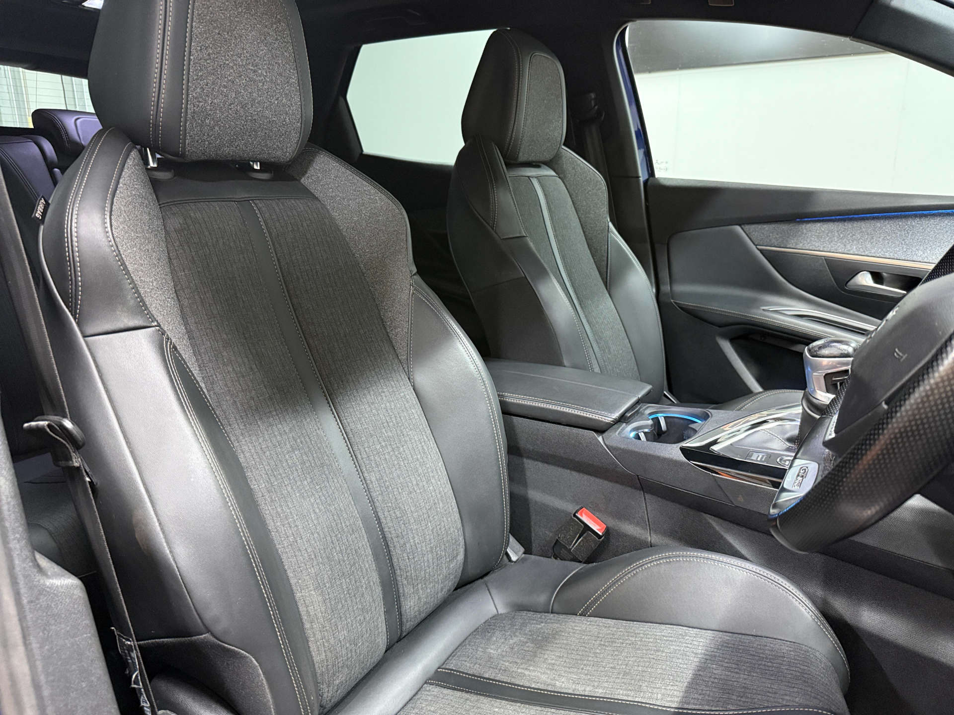 2019 PEUGEOT 1.5 3008 GT Line Premium Blue HDi S/S 5dr - vehicle photo 30 for sale on PureCar