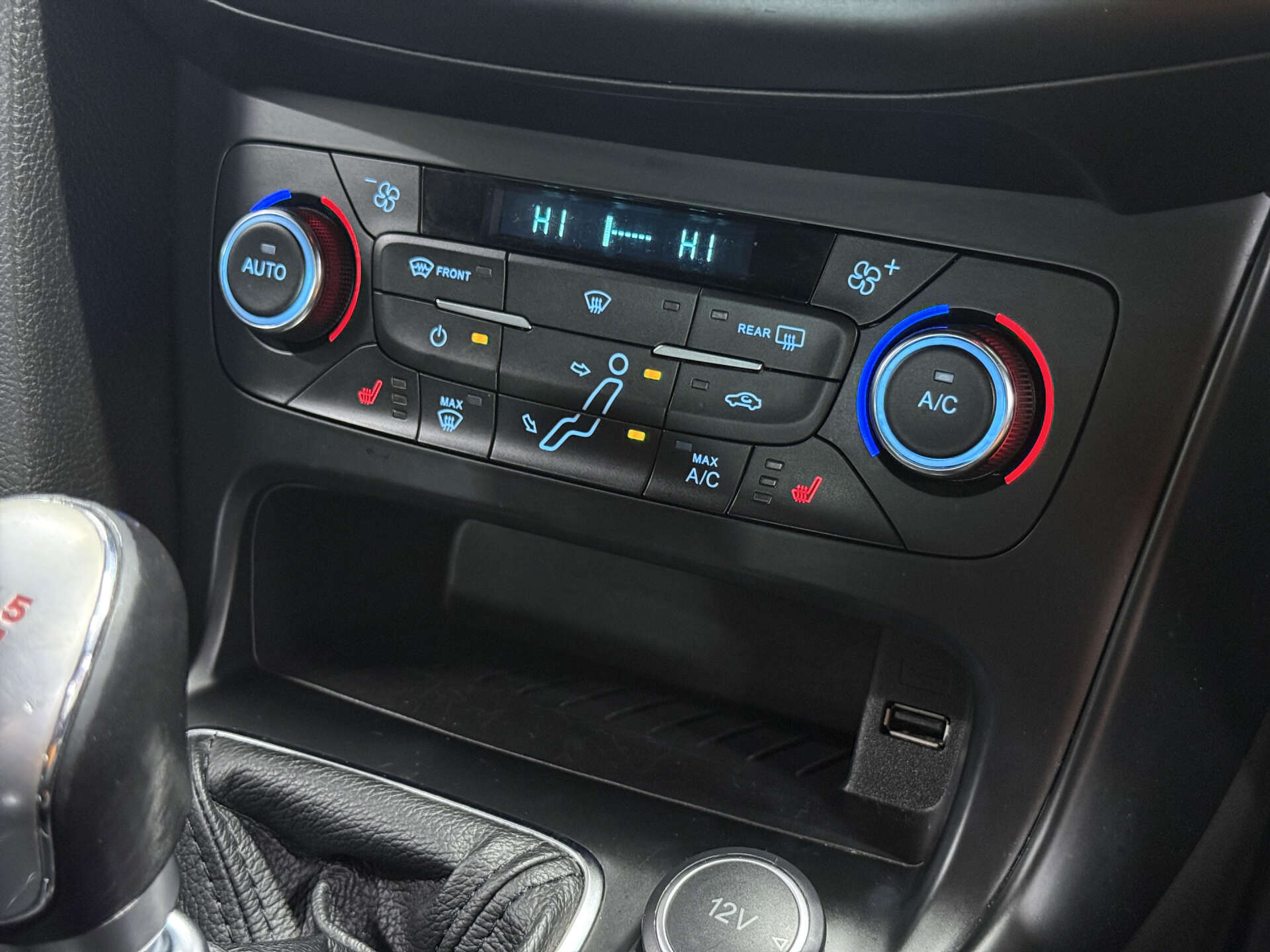 2018 FORD FOCUS 2.0 Focus ST-3 T 5dr - vehicle photo 19 for sale on PureCar