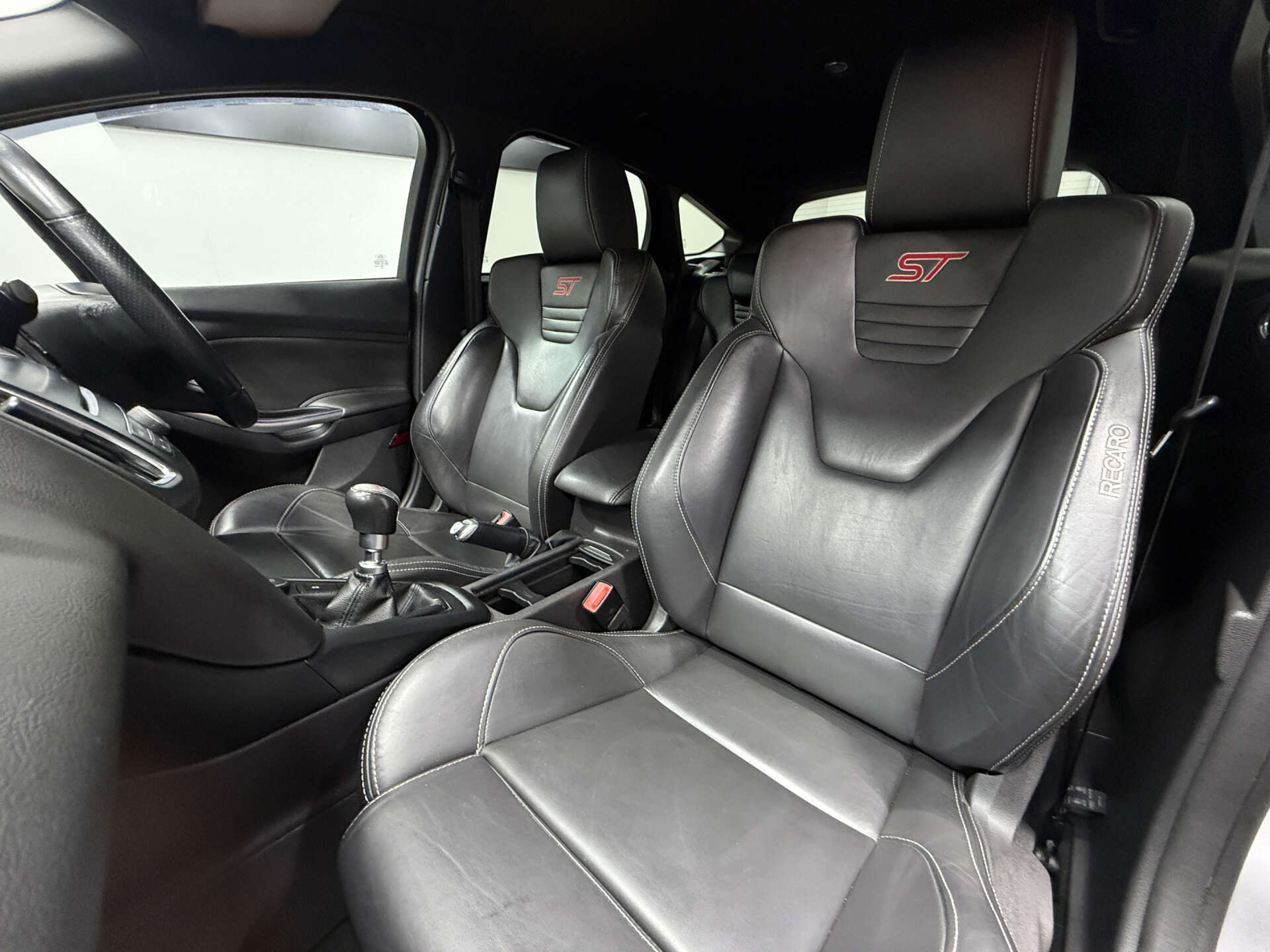 2018 FORD FOCUS 2.0 Focus ST-3 T 5dr - vehicle photo 28 for sale on PureCar