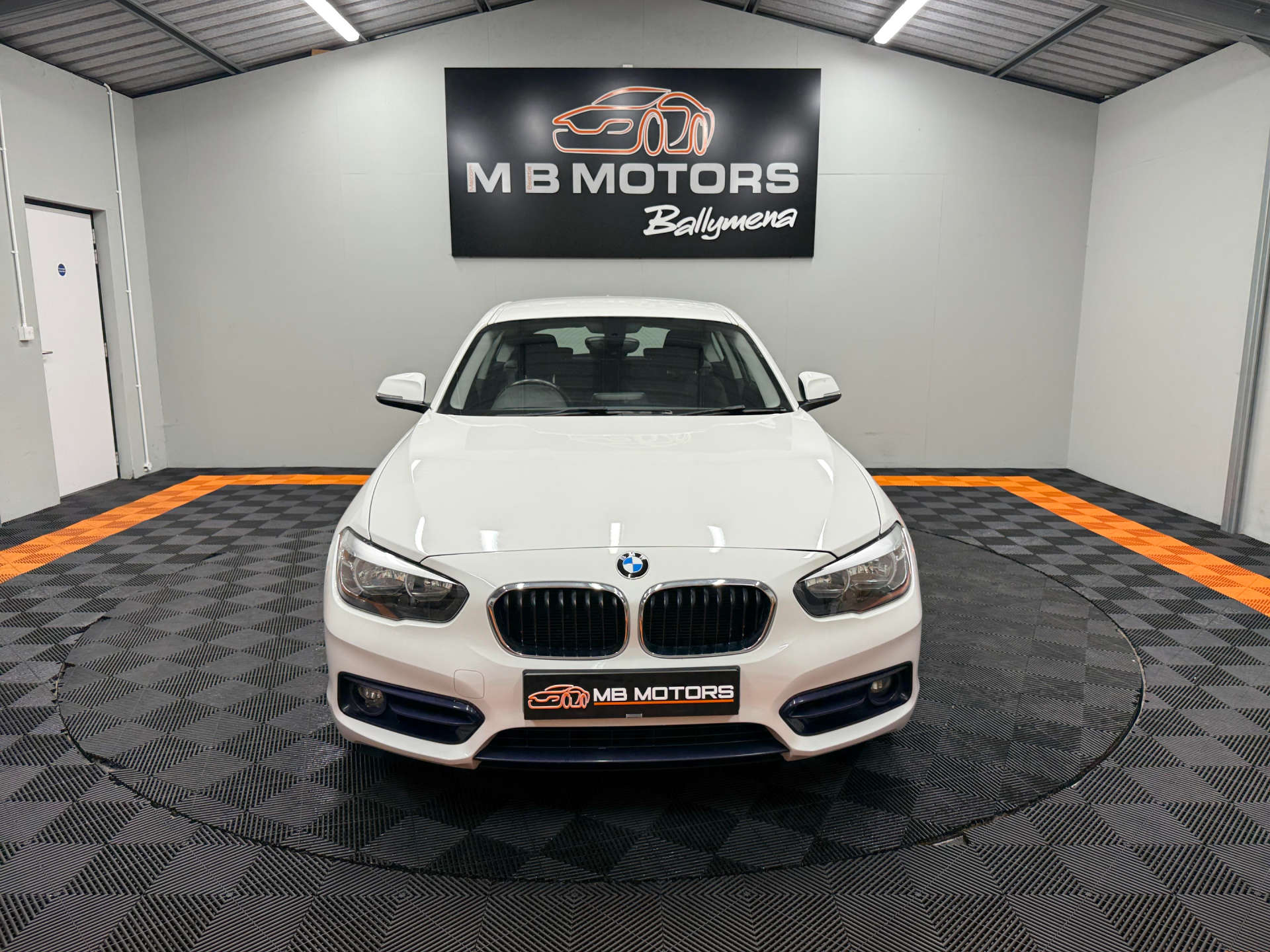 2016 BMW 1 SERIES 1.5 118i Sport Auto 3dr - vehicle photo 3 for sale on PureCar