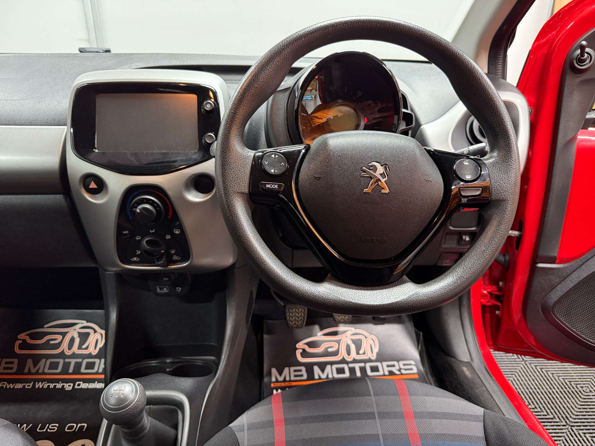 2016 PEUGEOT 1.0 108 Active 3dr - vehicle photo 18 for sale on PureCar