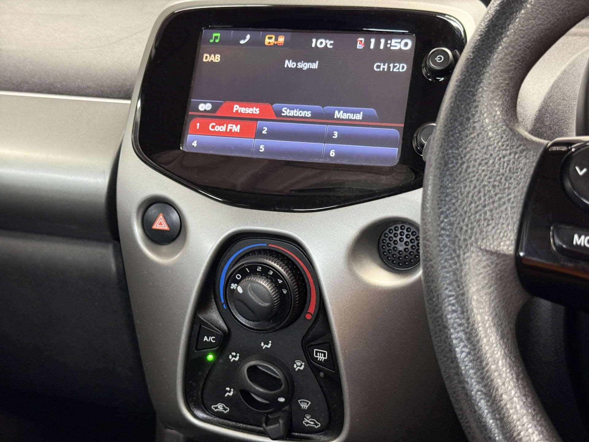 2016 PEUGEOT 1.0 108 Active 3dr - vehicle photo 24 for sale on PureCar