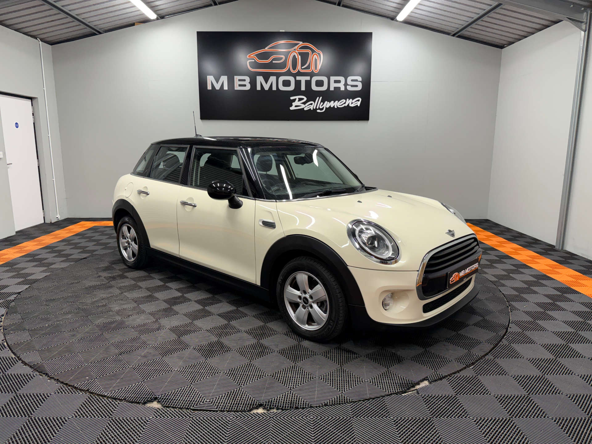 MINI HATCH 2018