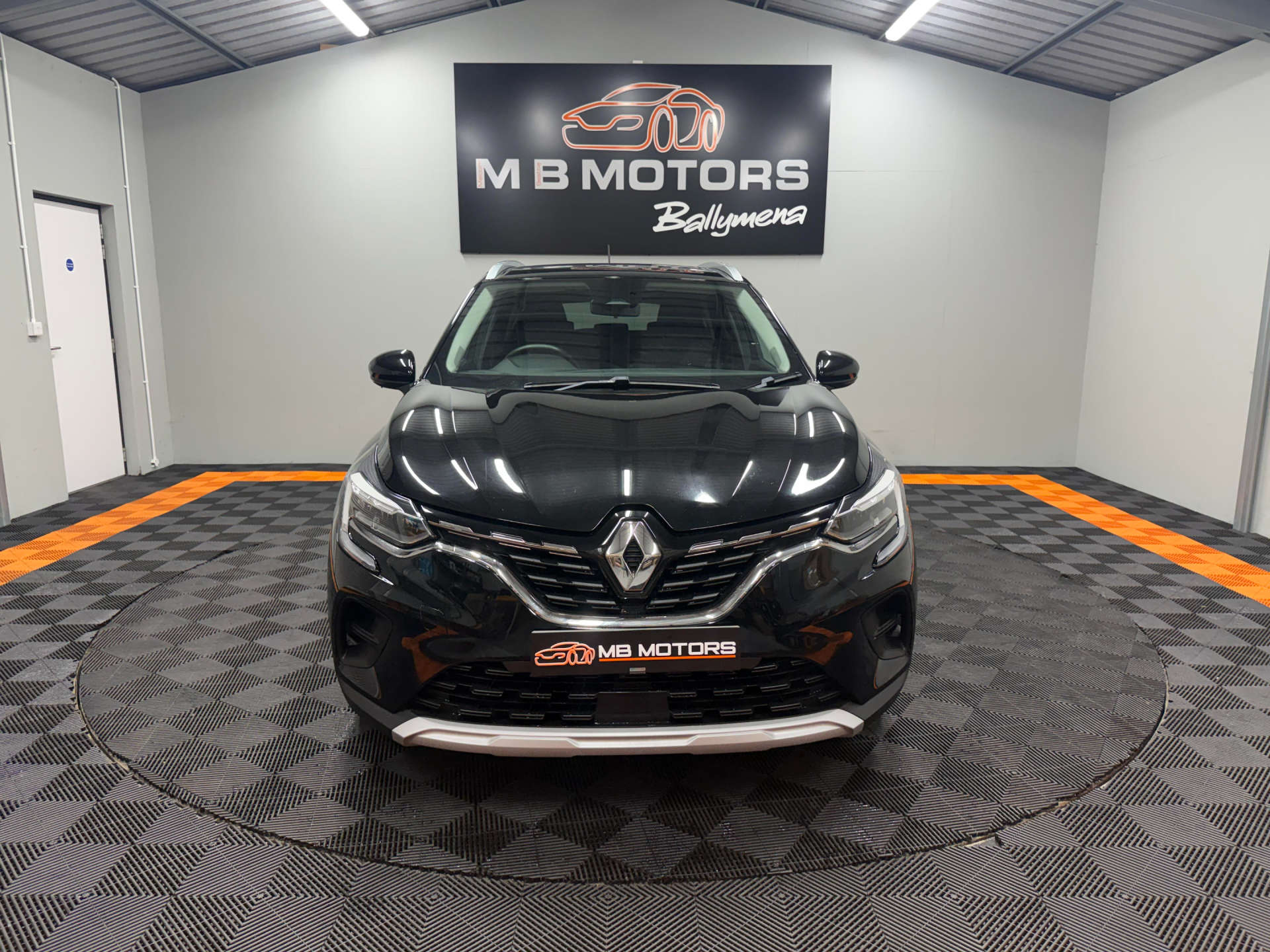 2020 RENAULT CAPTUR 1.5 Captur Iconic dCi 5dr - vehicle photo 2 for sale on PureCar