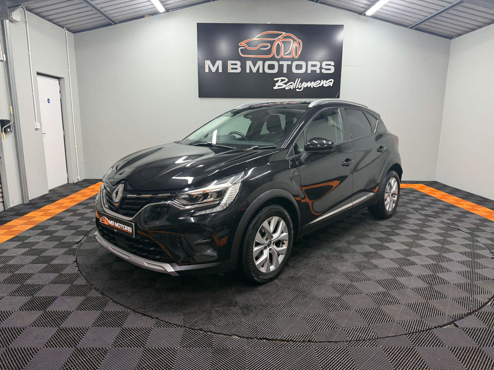 2020 RENAULT CAPTUR 1.5 Captur Iconic dCi 5dr - vehicle photo 3 for sale on PureCar