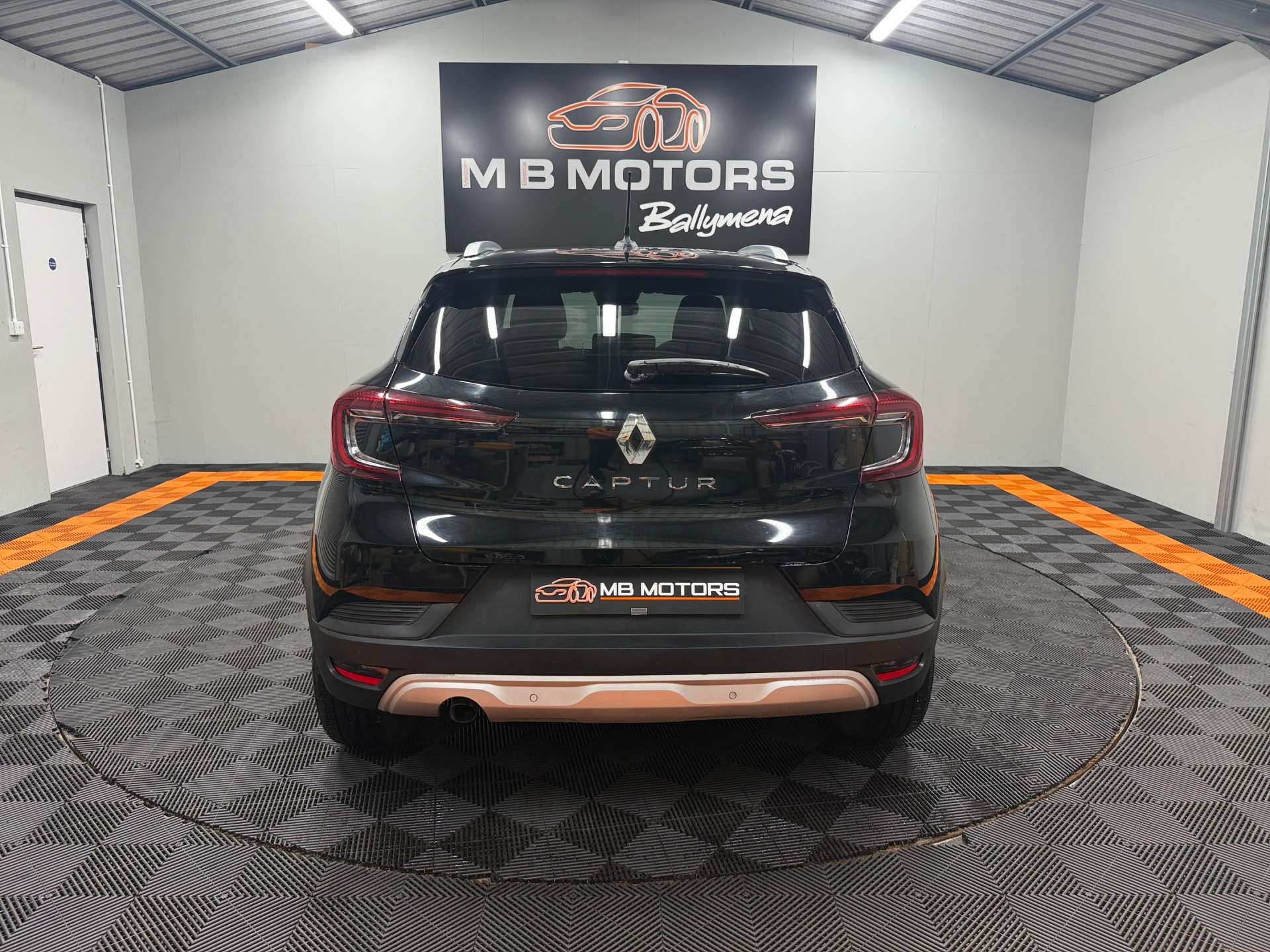 2020 RENAULT CAPTUR 1.5 Captur Iconic dCi 5dr - vehicle photo 8 for sale on PureCar