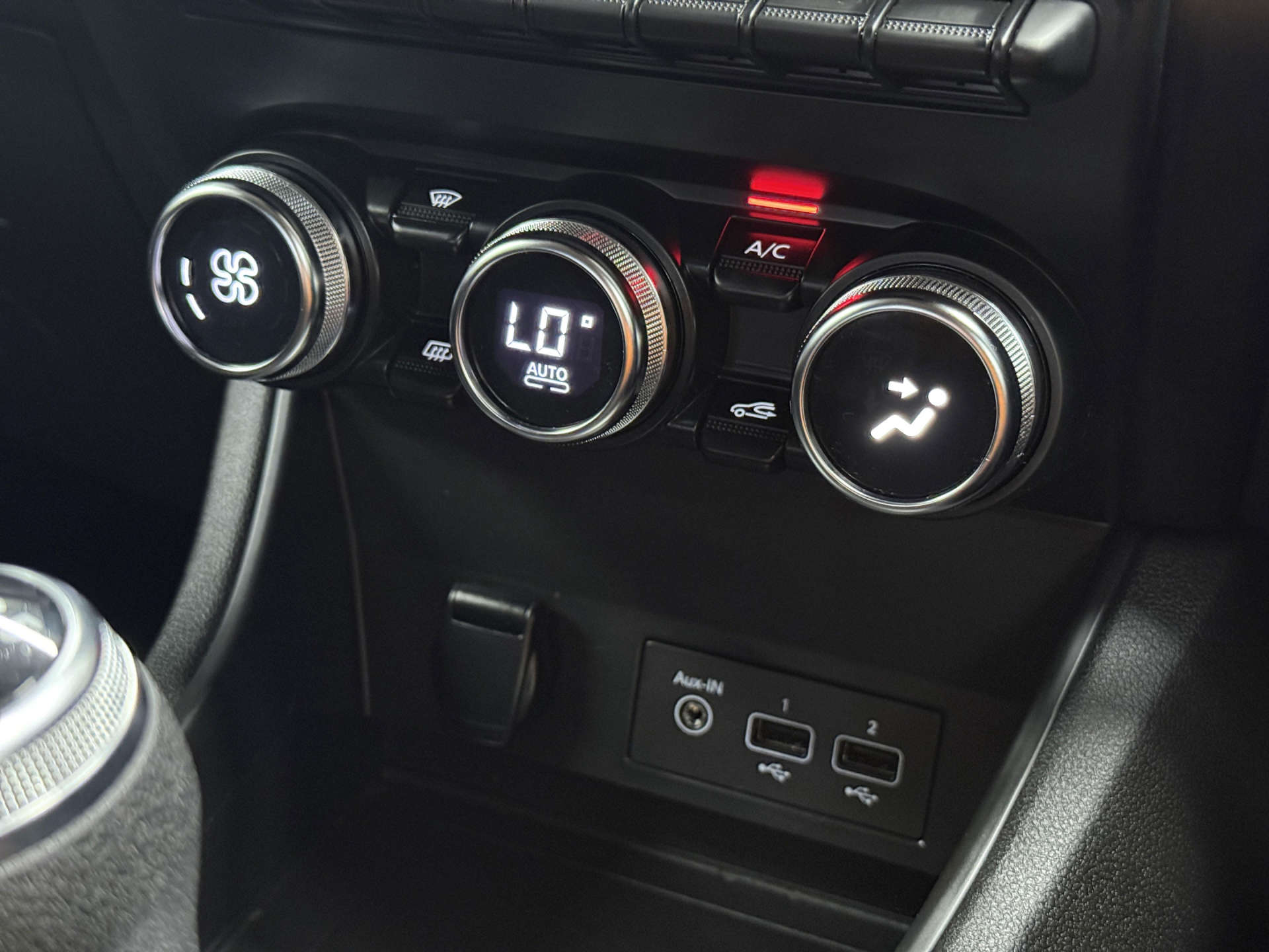 2020 RENAULT CAPTUR 1.5 Captur Iconic dCi 5dr - vehicle photo 23 for sale on PureCar