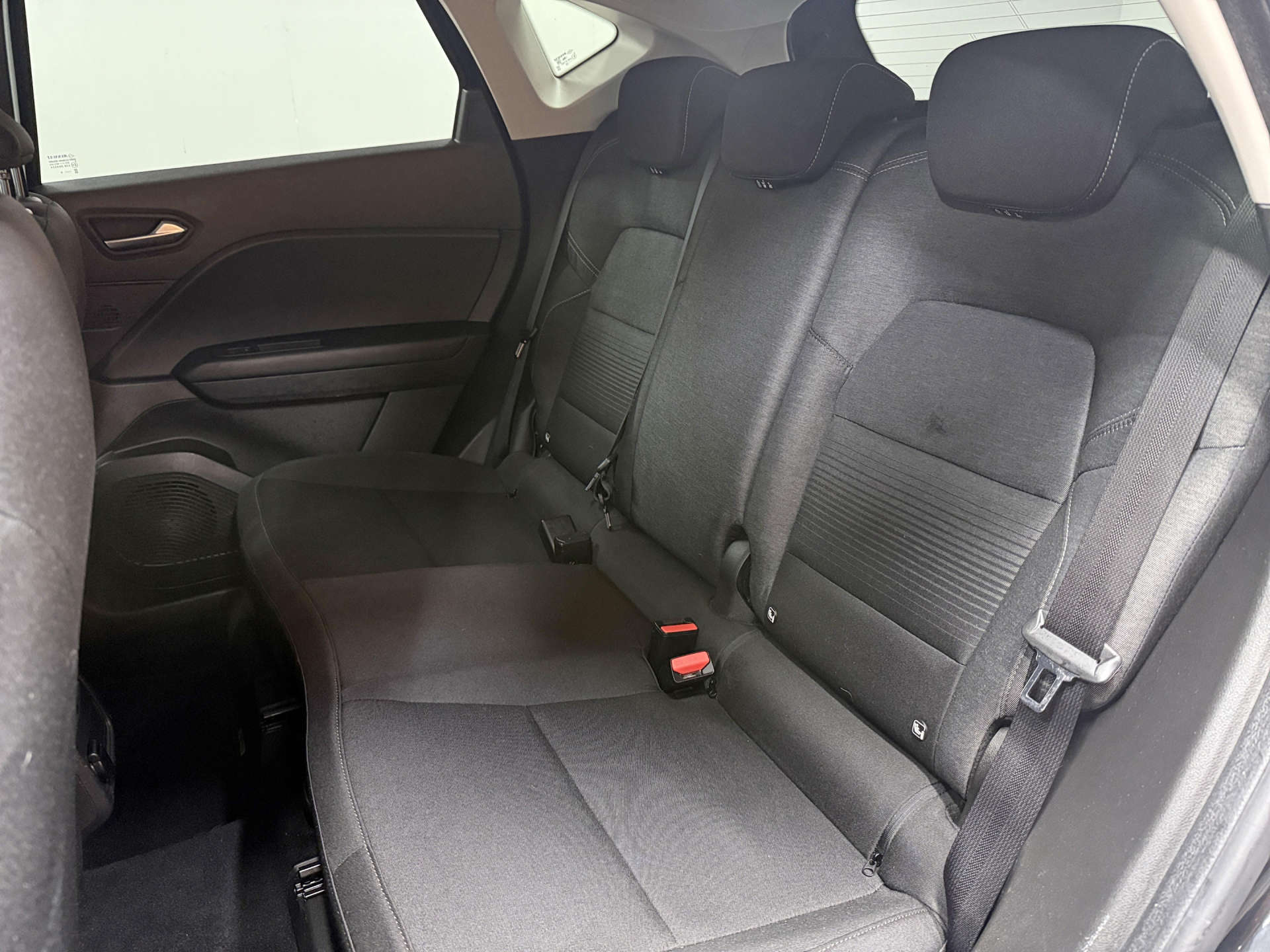 2020 RENAULT CAPTUR 1.5 Captur Iconic dCi 5dr - vehicle photo 36 for sale on PureCar
