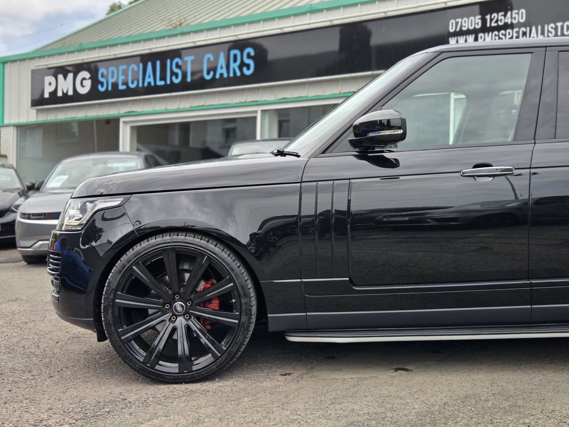 2015 Land Rover Range Rover 3.0 Range Rover Vogue SE TDV6 Auto 4WD 5dr - vehicle photo 17 for sale on PureCar