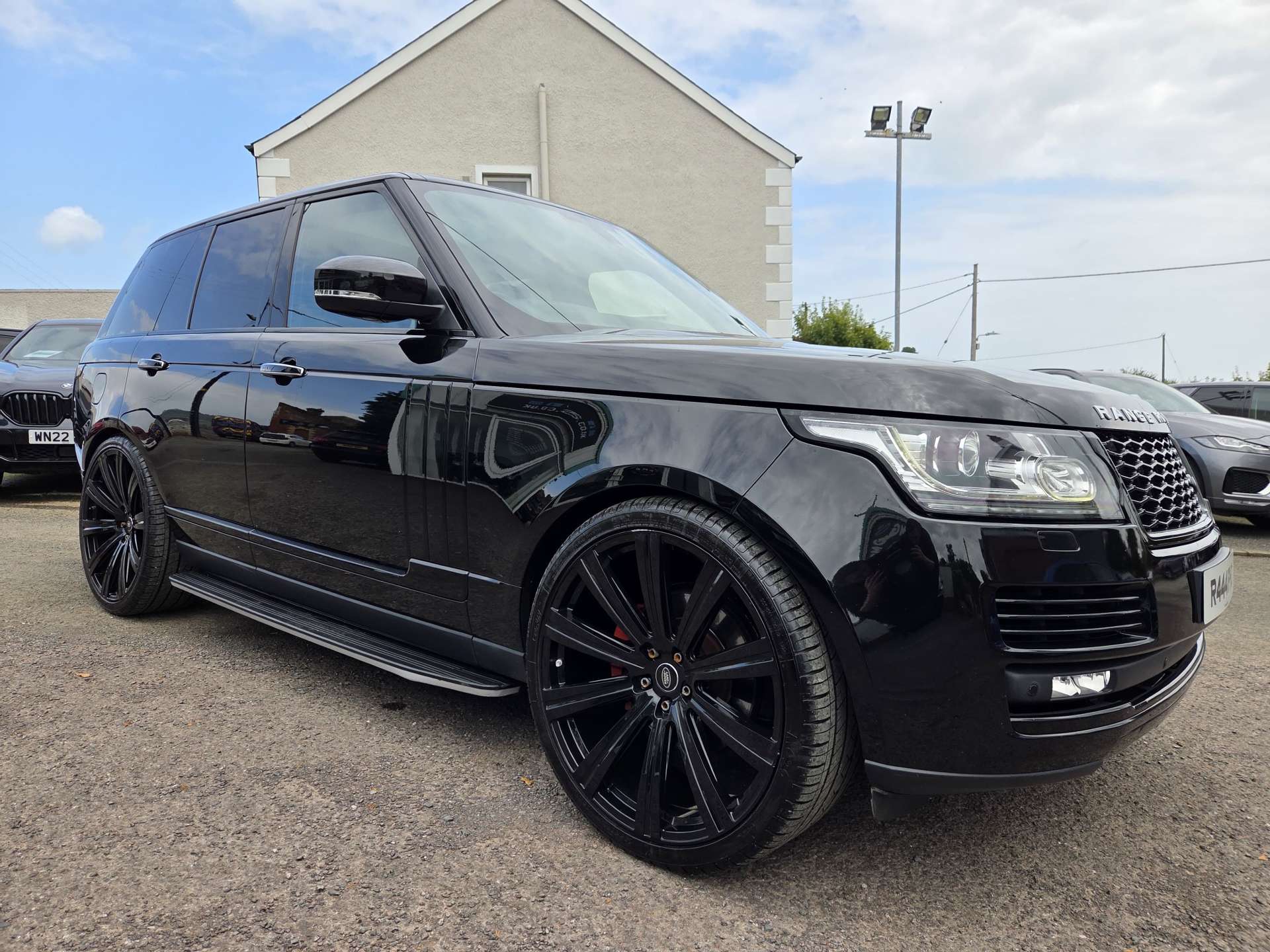2015 Land Rover Range Rover 3.0 Range Rover Vogue SE TDV6 Auto 4WD 5dr - vehicle photo 24 for sale on PureCar