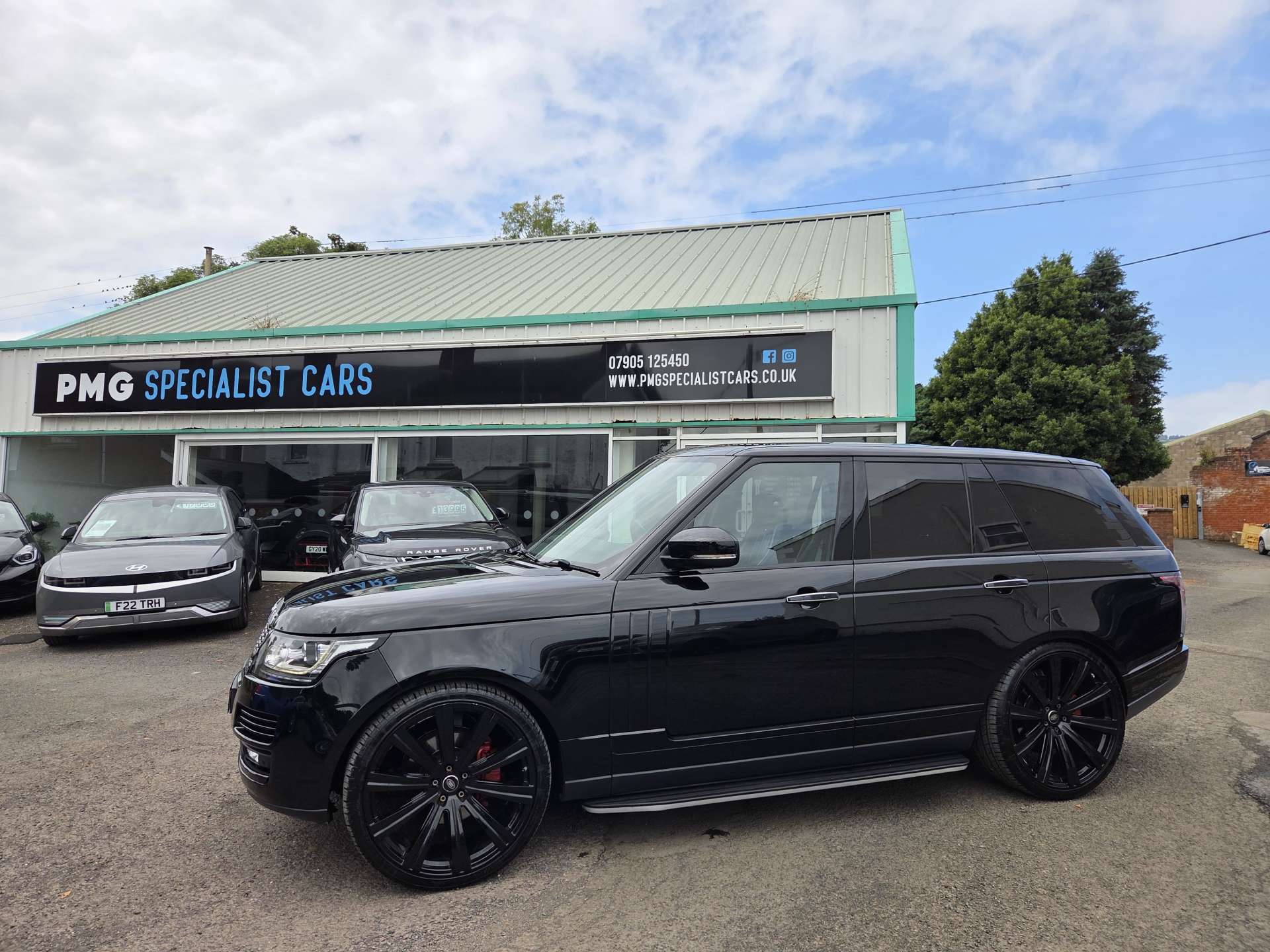 2015 Land Rover Range Rover 3.0 Range Rover Vogue SE TDV6 Auto 4WD 5dr - vehicle photo 26 for sale on PureCar