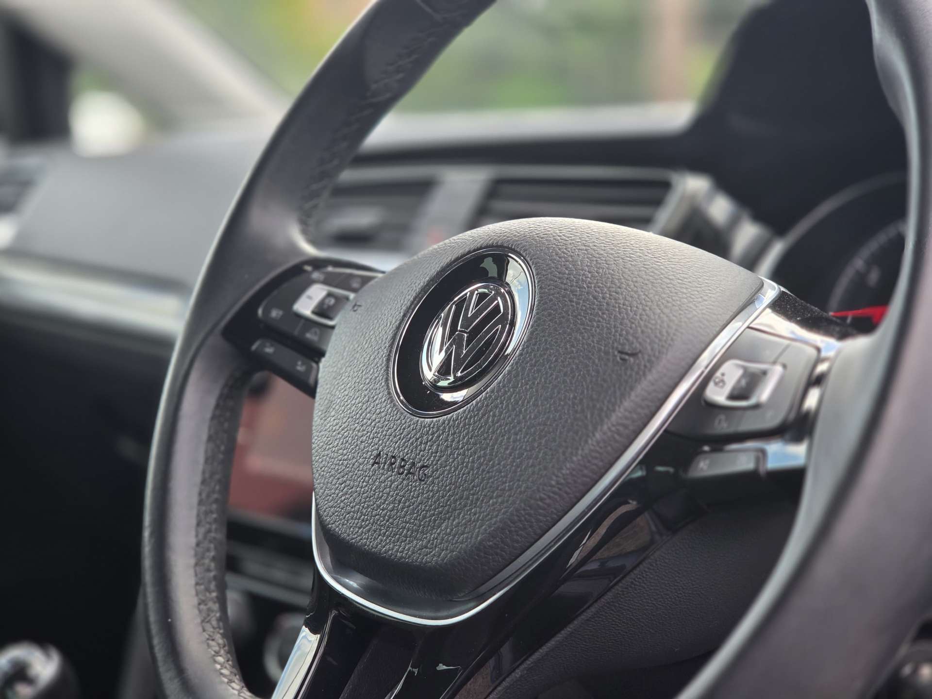 2017 Volkswagen GOLF 1.5 Golf GT TSi Evo 5dr - vehicle photo 6 for sale on PureCar