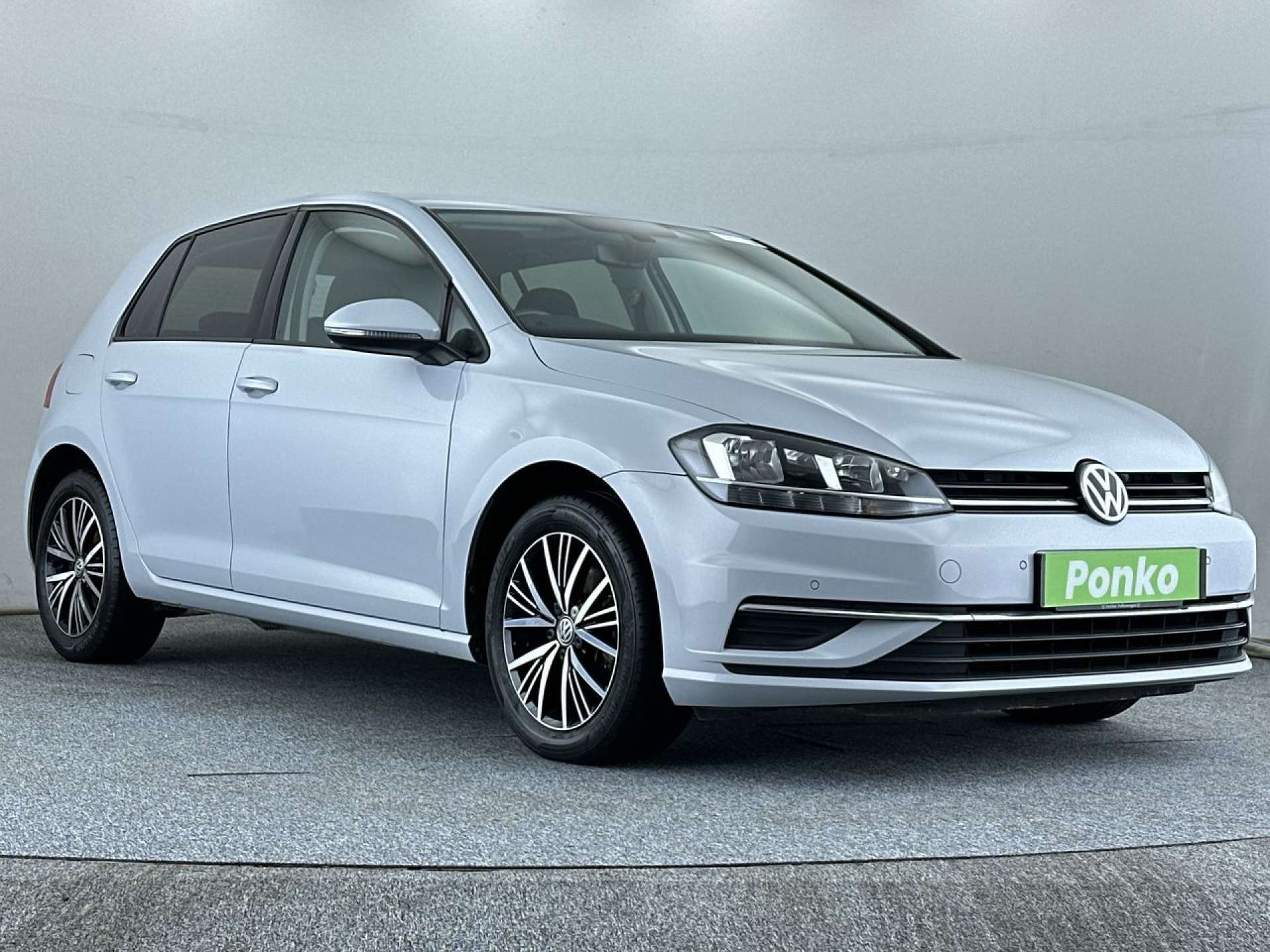 2017 Volkswagen Golf 1.4 TSI SE Nav (s/s) Hatchback 5d