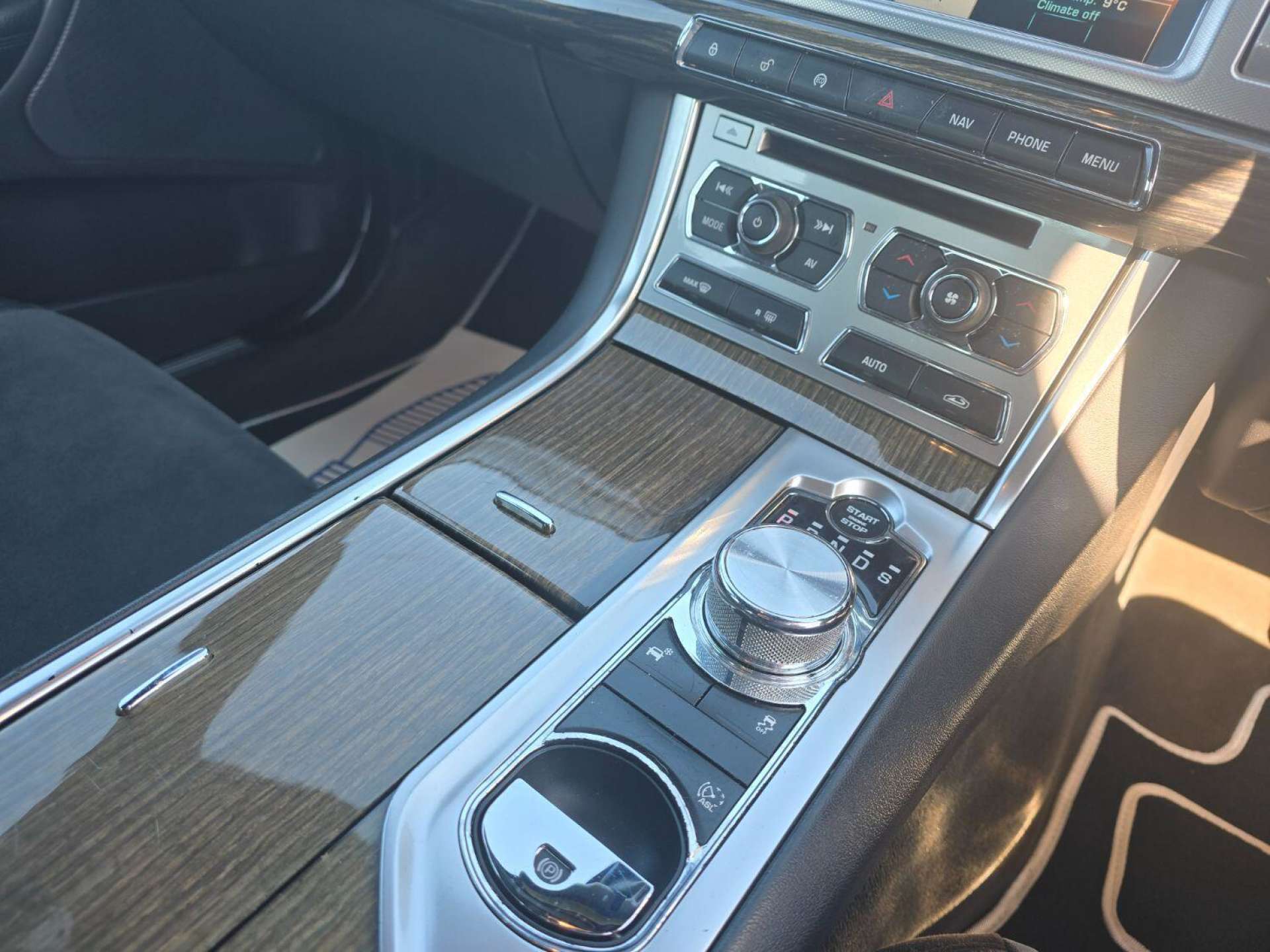 Jaguar XF 2.2 d R-Sport #15
