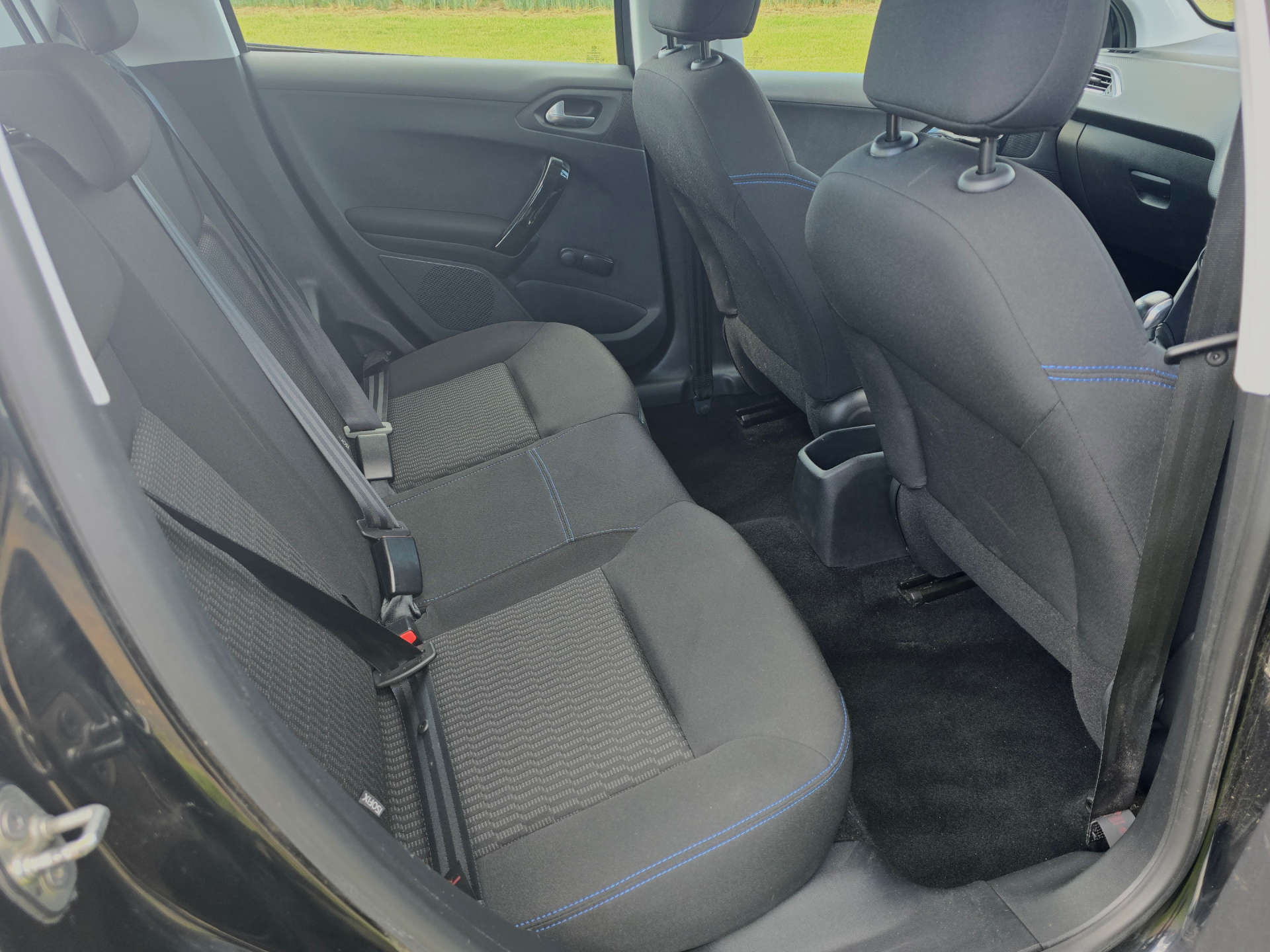 PEUGEOT 208 1.2 208 Signature S/S 5dr #12