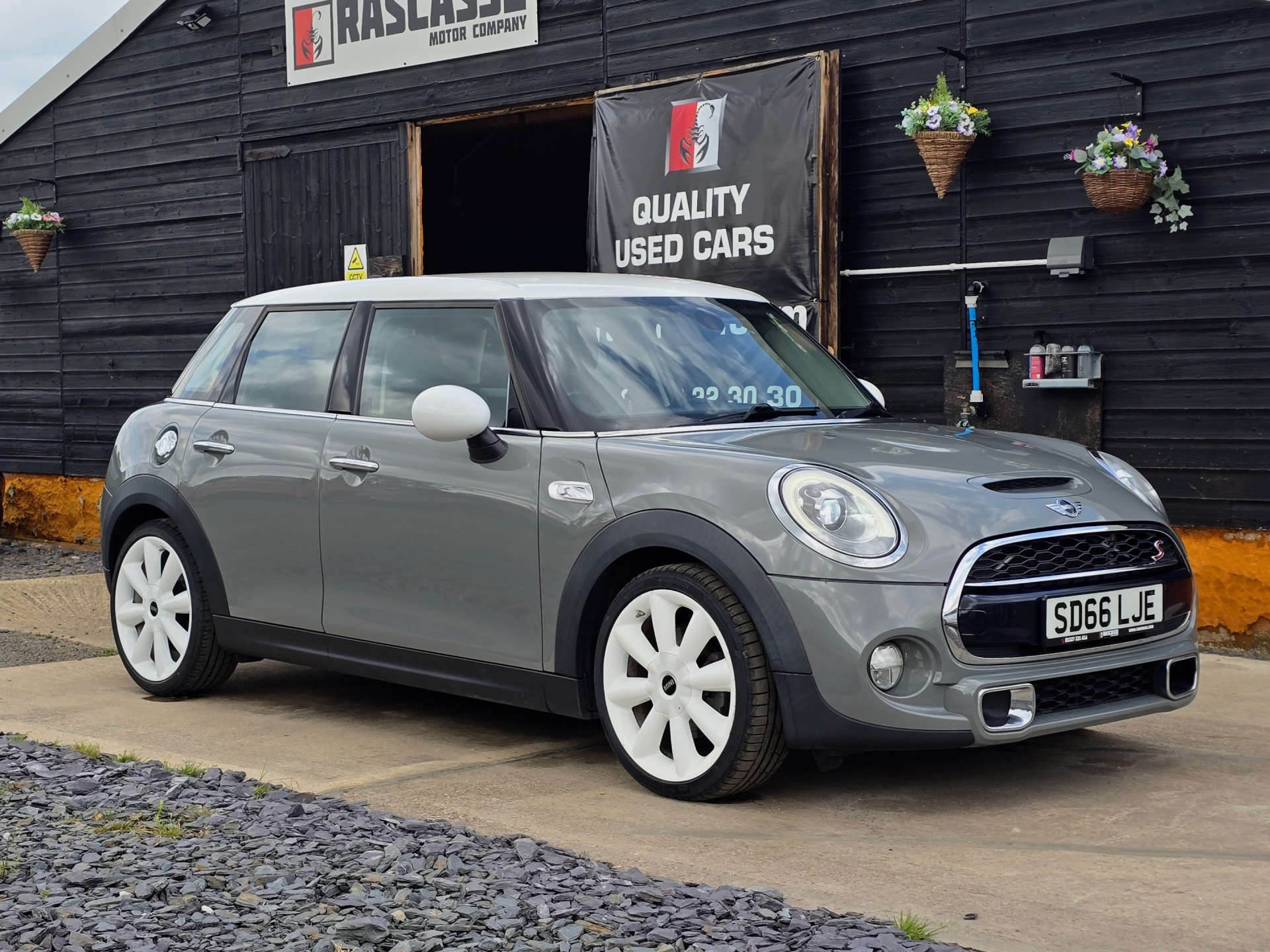 MINI HATCH 2.0 5-Door Hatch Cooper S #0
