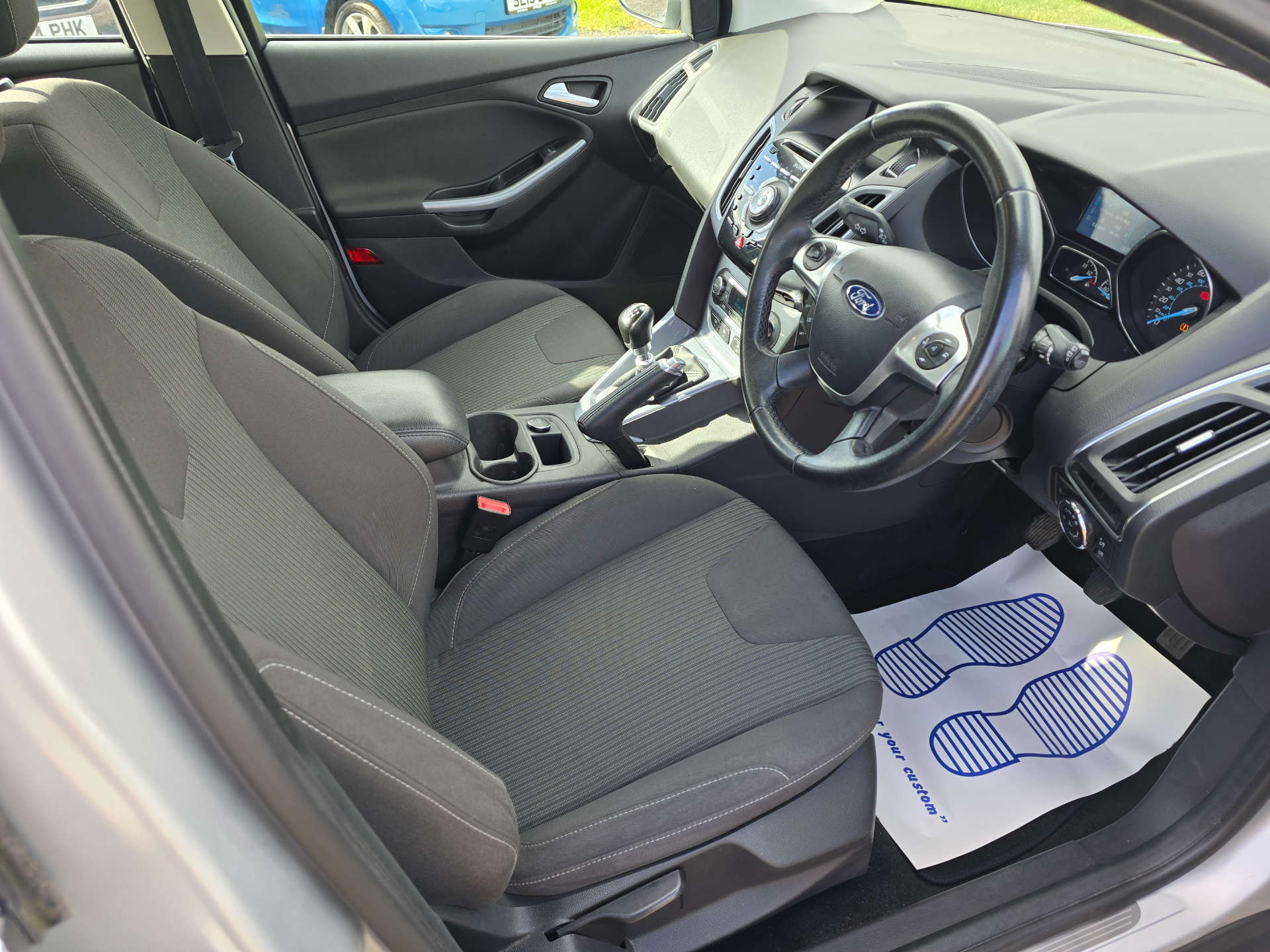 Ford FOCUS 1.6 Focus Titanium Navigator TDCi 5dr #9